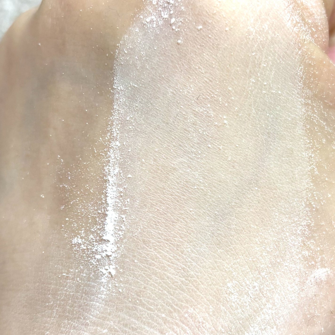 キープ コンフィデンス パウダー/vim BEAUTY/ルースパウダーを使ったクチコミ(4枚目)