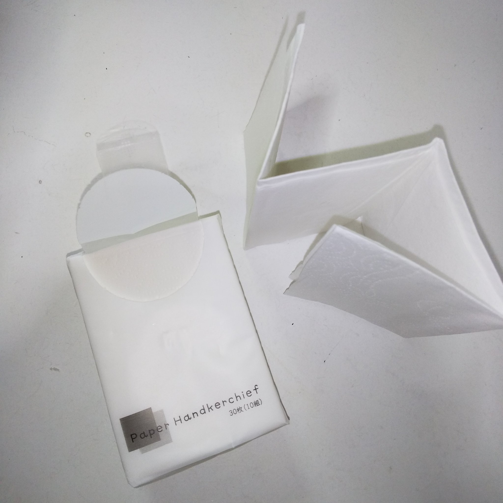 ペーパーハンカチ/DAISO/ティッシュを使ったクチコミ（2枚目）