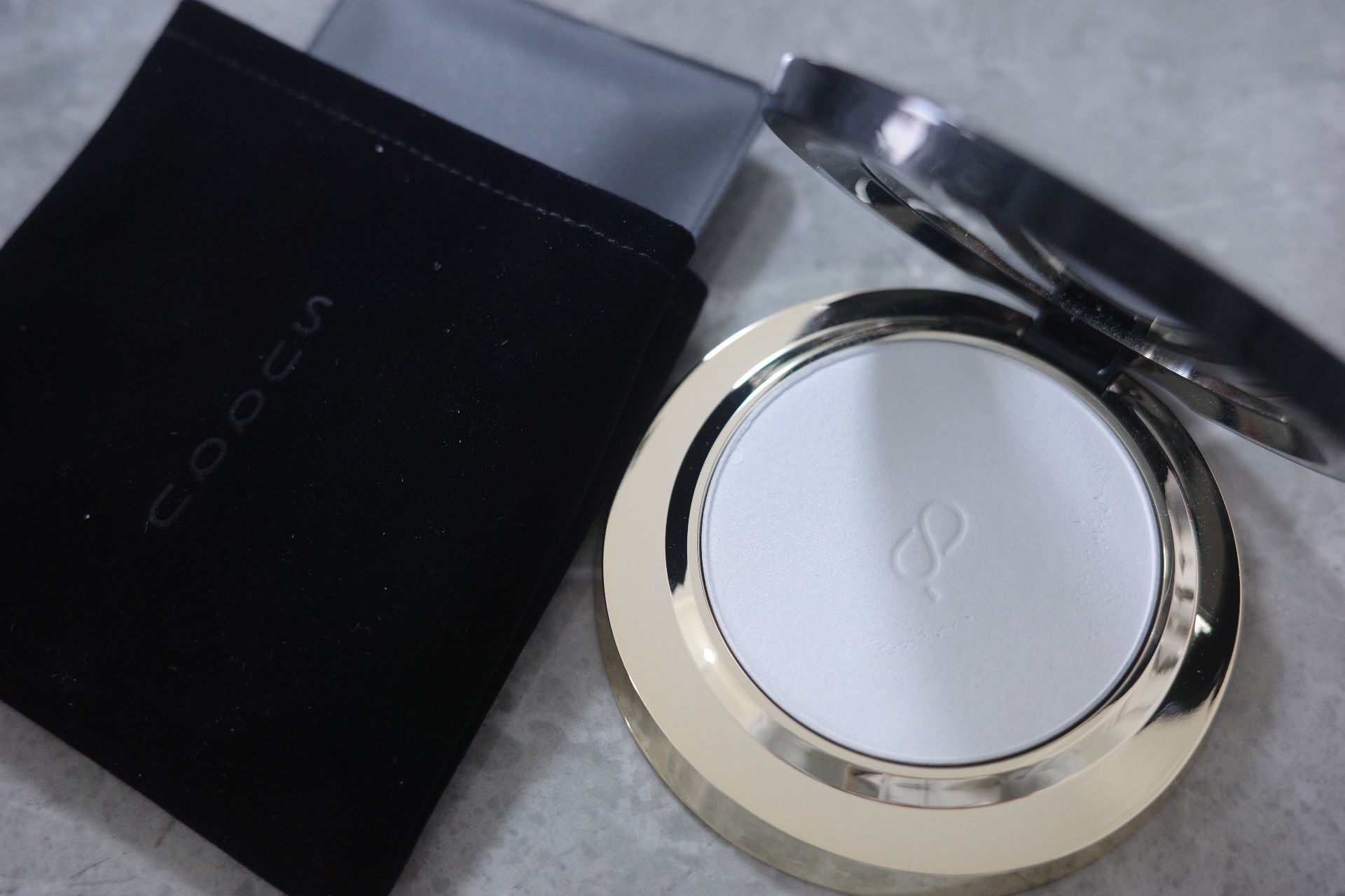 SUQQU グロウ セッティング パウダー/SUQQU/プレストパウダーを使ったクチコミ（1枚目）