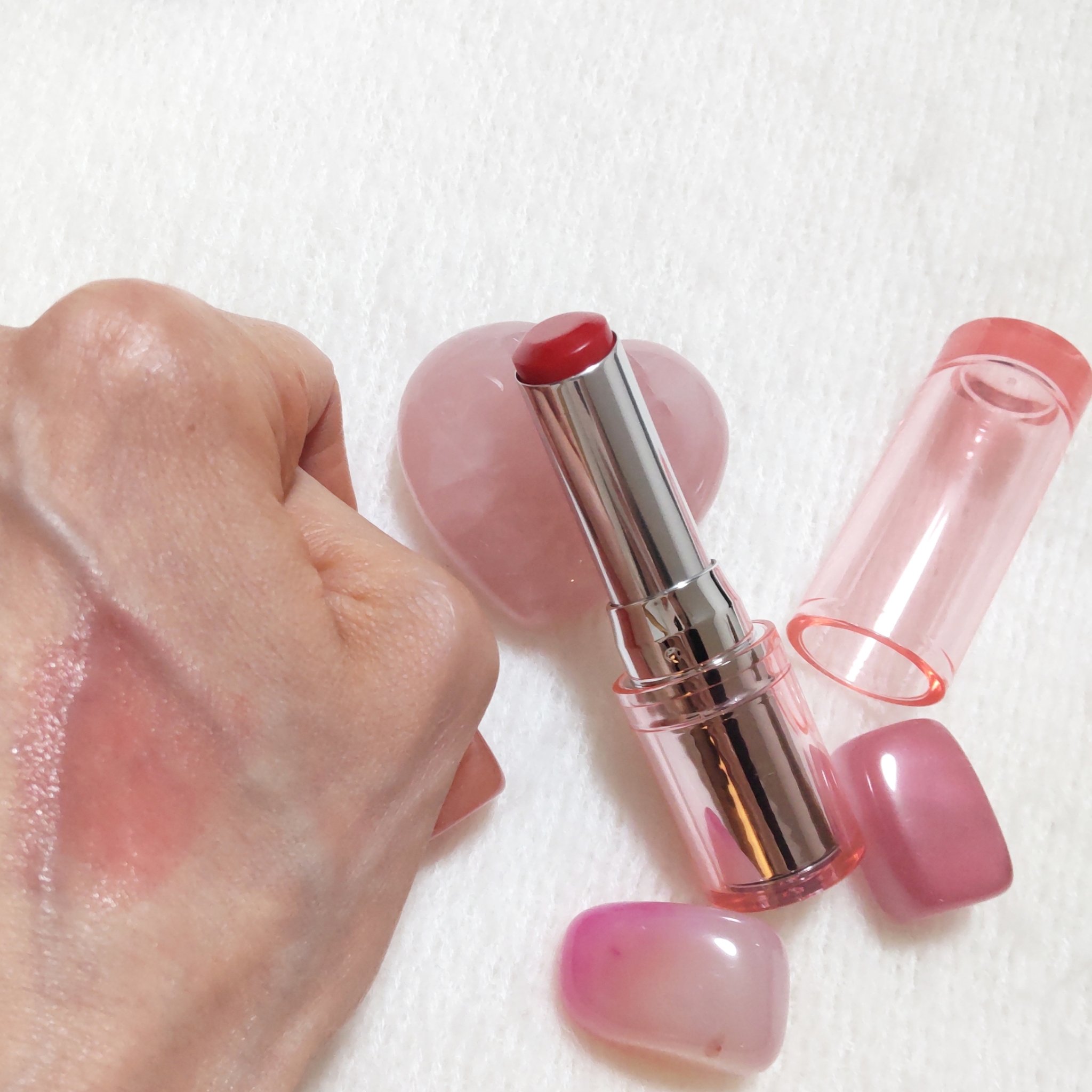 ビタミン ウォーターリートック リップバーム/wakemake/口紅を使ったクチコミ（3枚目）