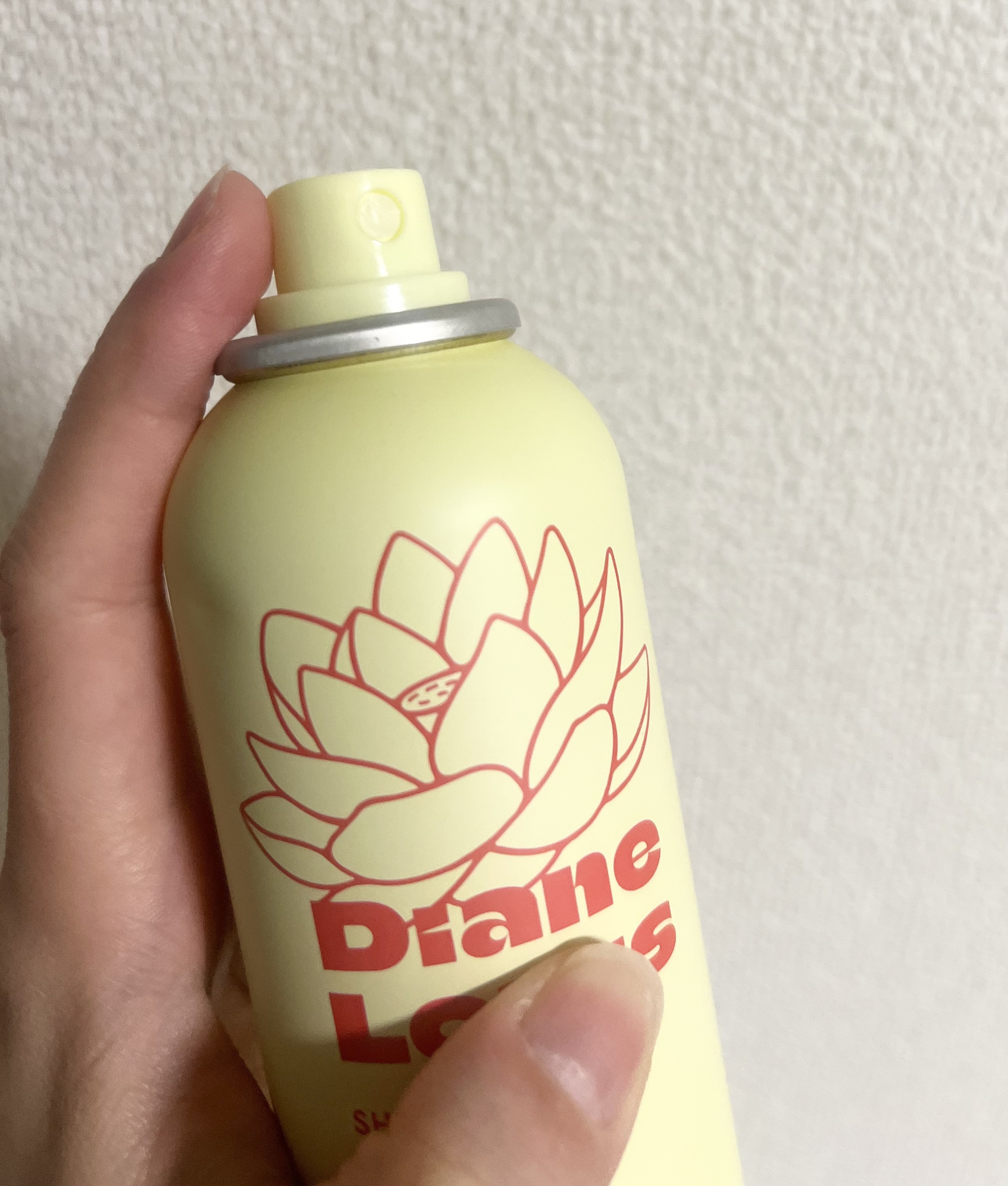 ロータス シャイニーオイル ヘアスプレー ピーチ＆ホワイトティーの香り/ダイアン/ヘアスプレーを使ったクチコミ（2枚目）