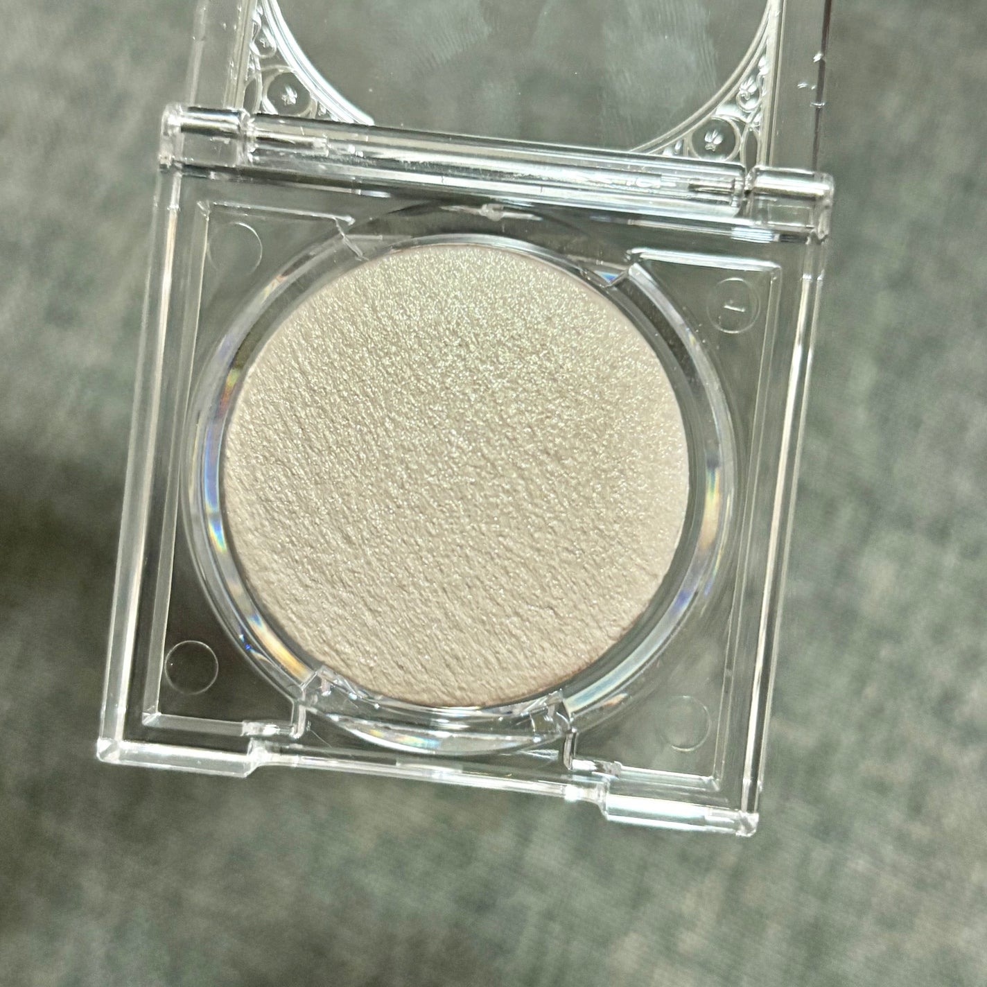 ムーングロウハイライター/キャンメイク/ハイライトを使ったクチコミ(2枚目)