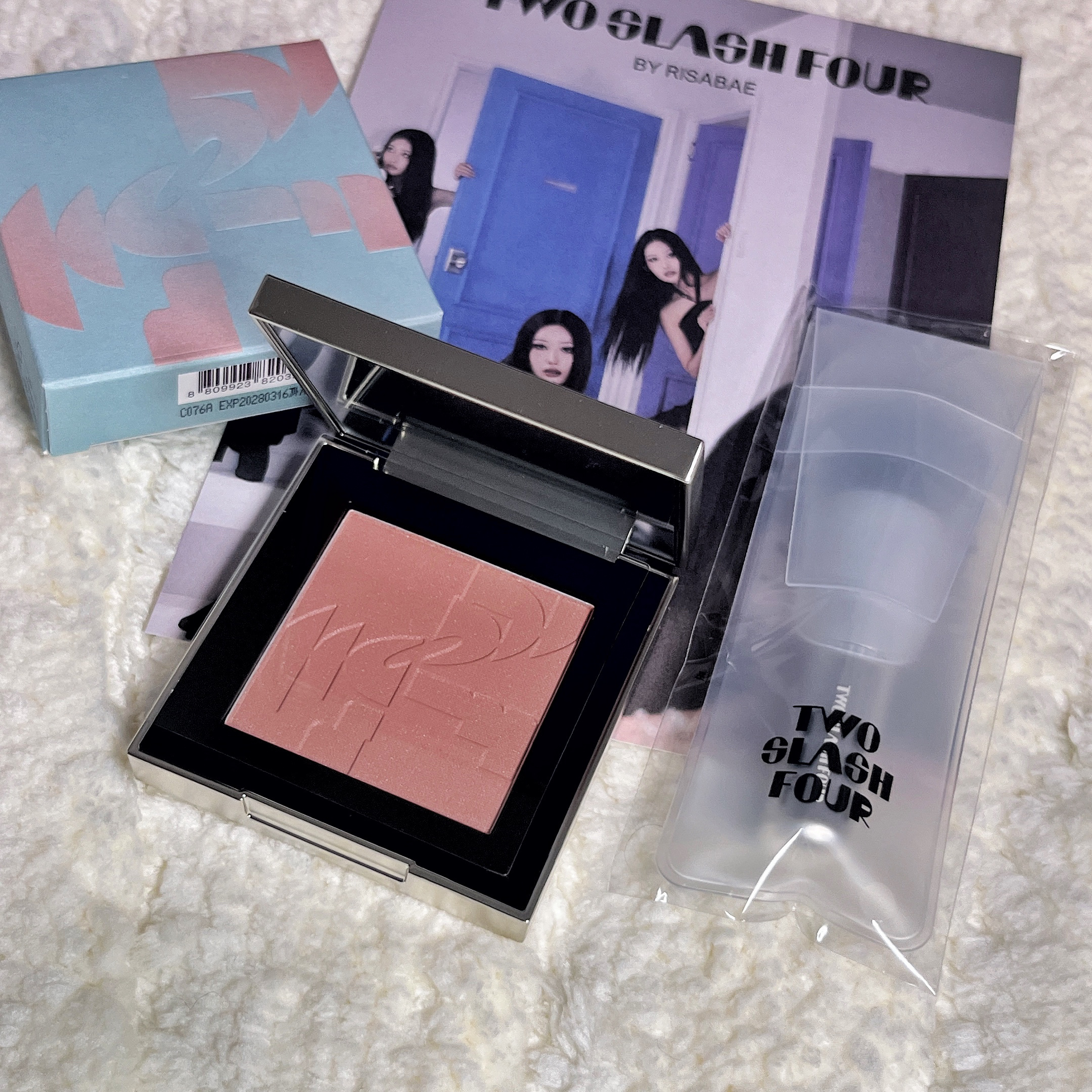 オールオーバーフェイスブラッシュ/TWO SLASH FOUR/パウダーチークを使ったクチコミ（1枚目）