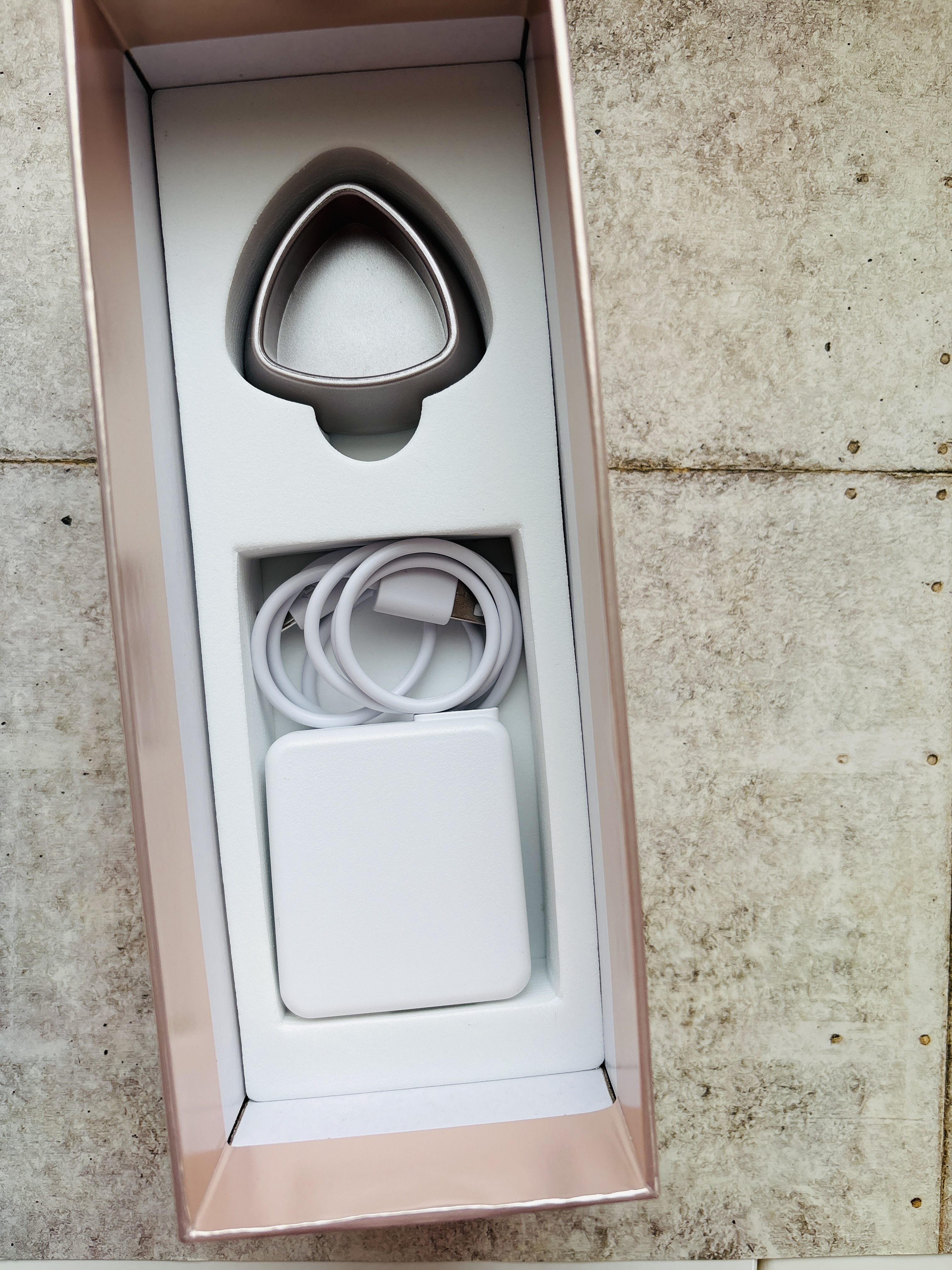 アクシージア メイト フォーアイズ/AXXZIA/美顔器・マッサージを使ったクチコミ（2枚目）