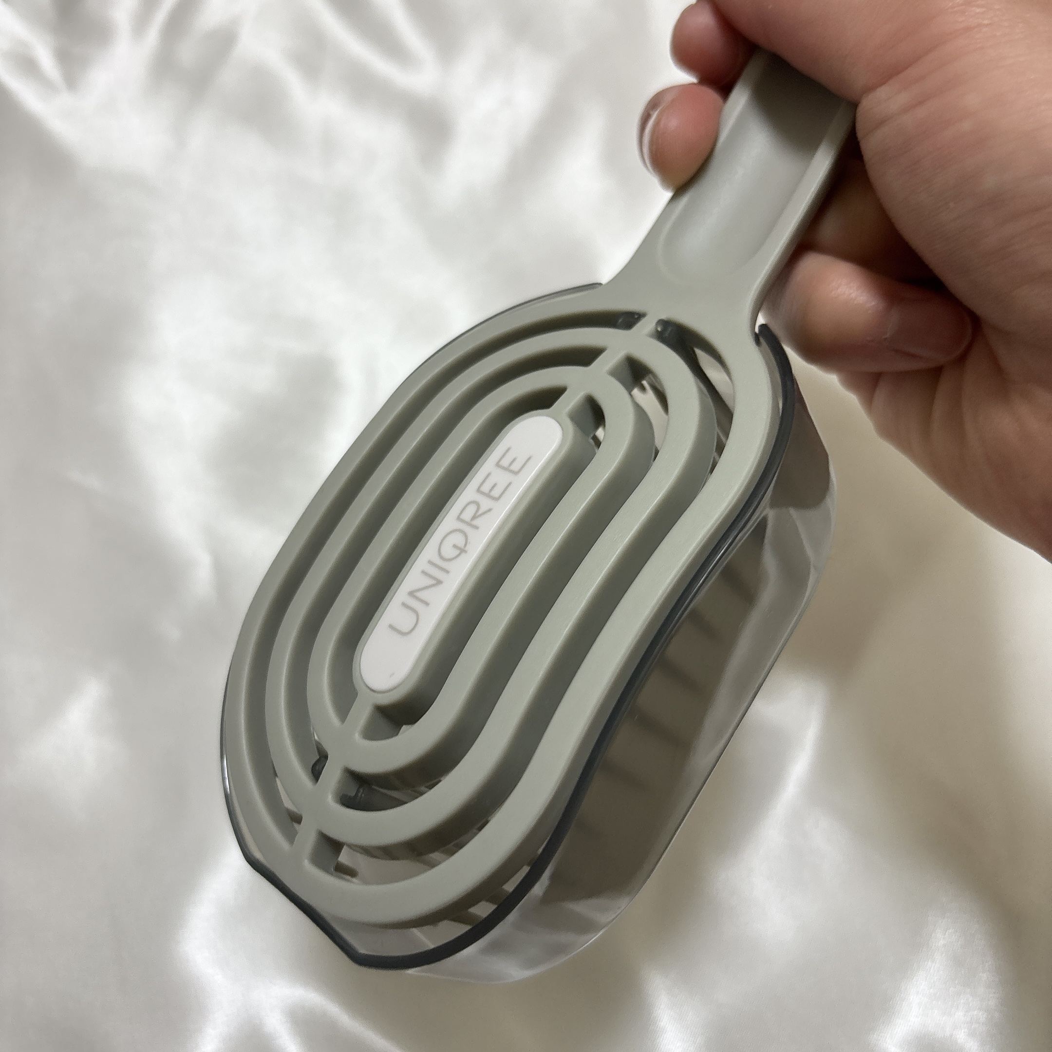 ユニークリー 4wayスムースヘアブラシ/ビー・エヌ/ヘアブラシを使ったクチコミ（2枚目）