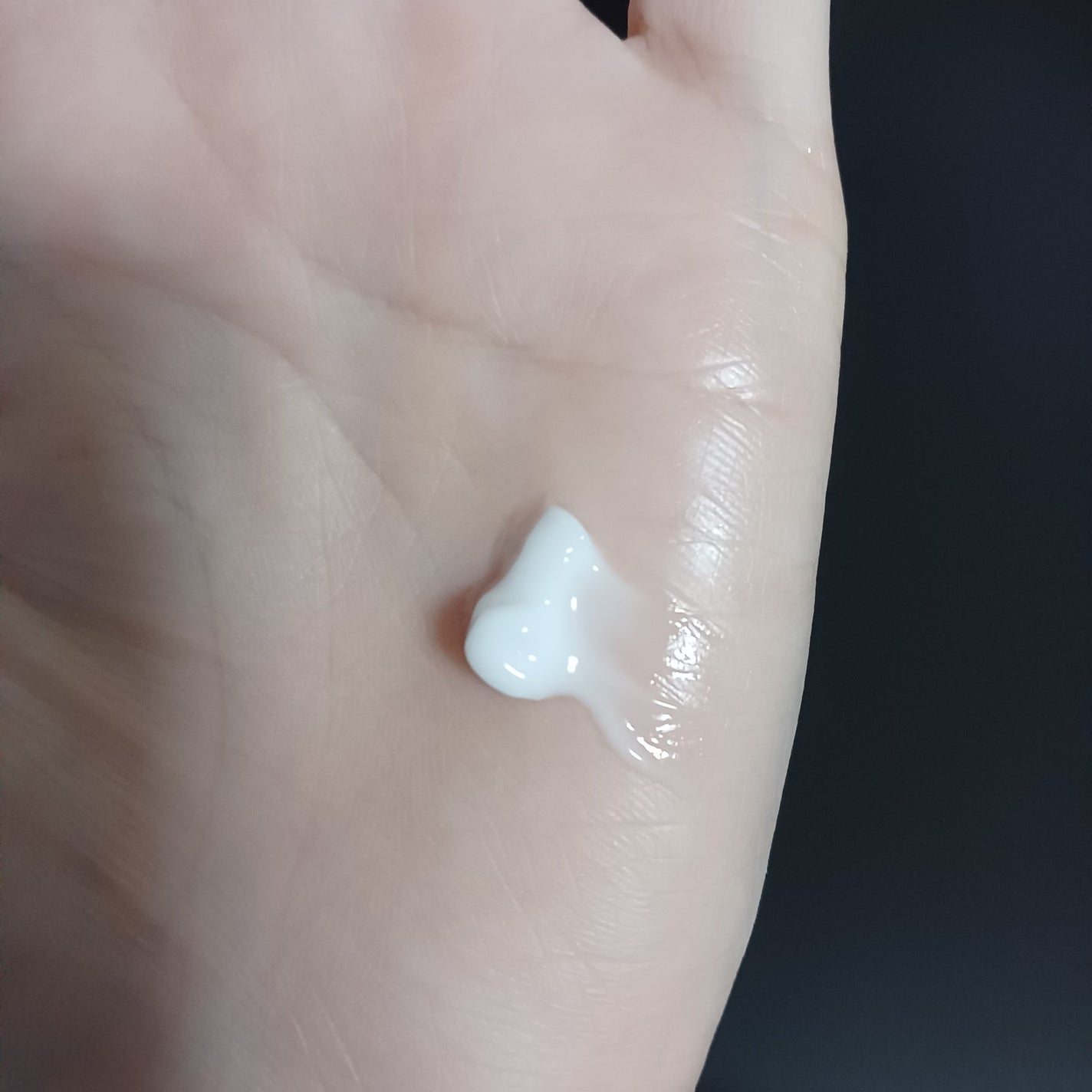 バイブラント ラディアンス アロマミルク/ジョンソンボディケア/ボディミルクを使ったクチコミ(3枚目)