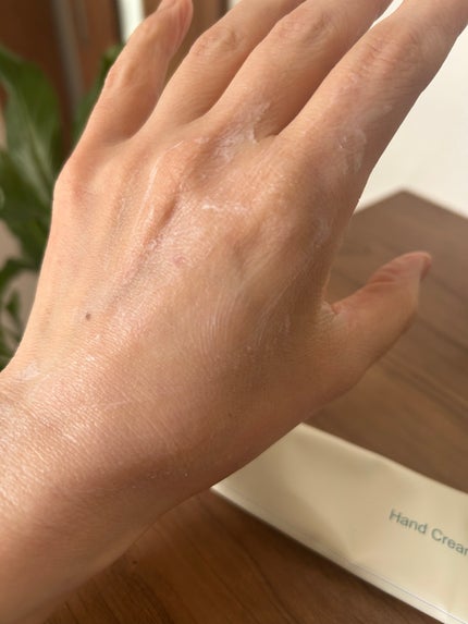 ヘトラス マンゴーシードバター パフューム ハンドクリーム/hetras/ハンドクリームを使ったクチコミ(4枚目)