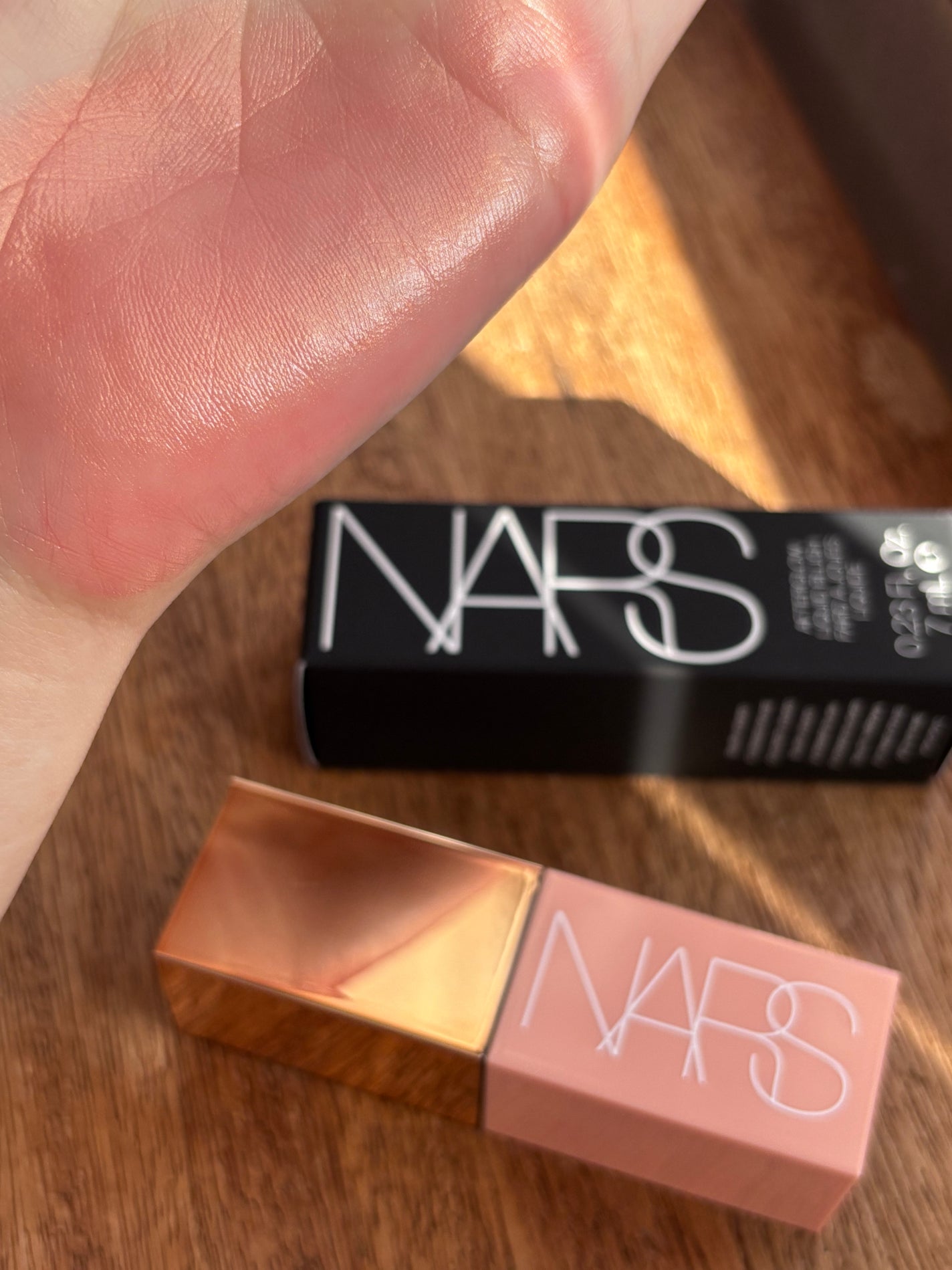 アフターグロー センシュアルシャイン リップスティック/NARS/口紅を使ったクチコミ(9枚目)