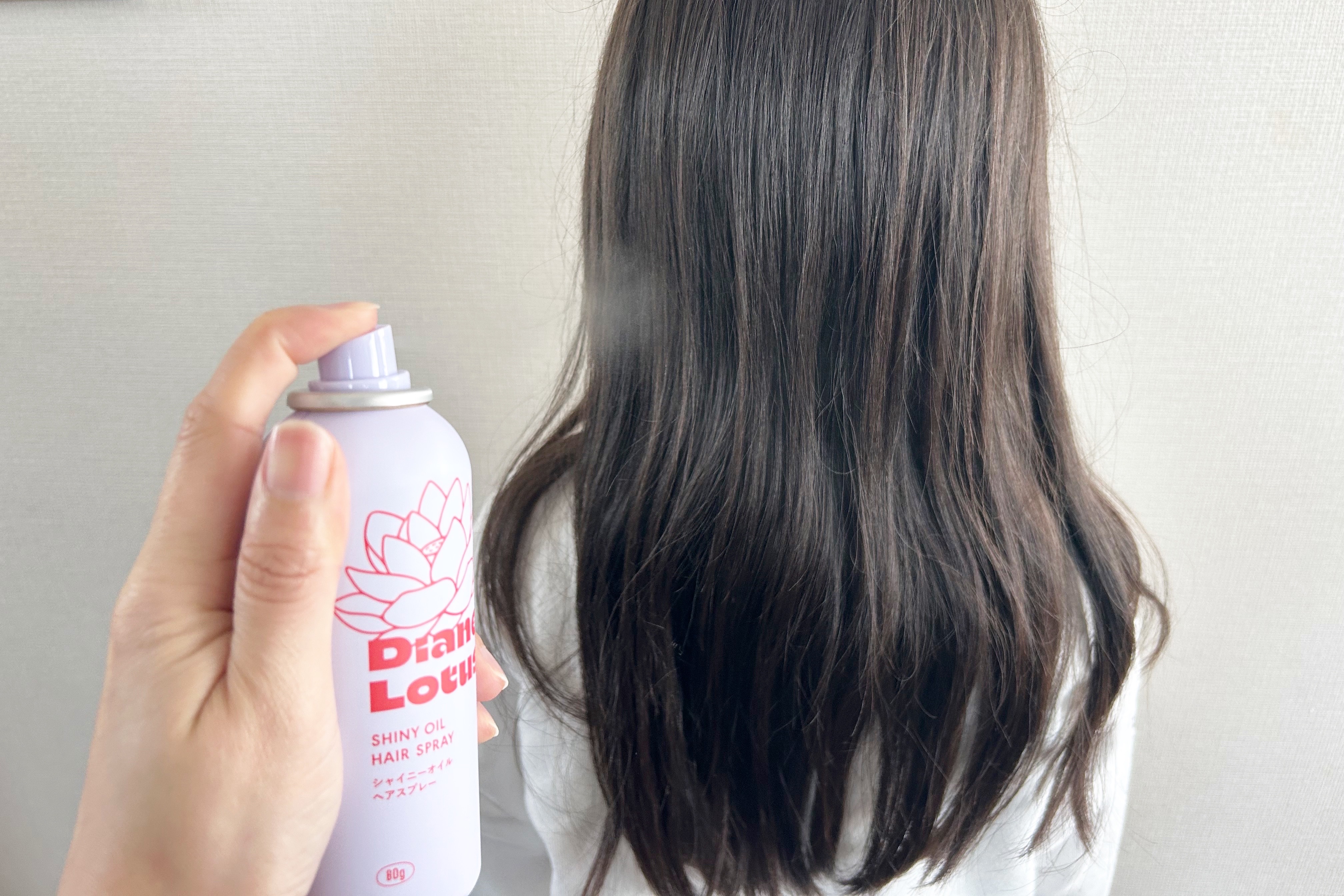 ロータス シャイニーオイル ヘアスプレー フィグ＆ローズの香り/ダイアン/ヘアスプレーを使ったクチコミ（2枚目）