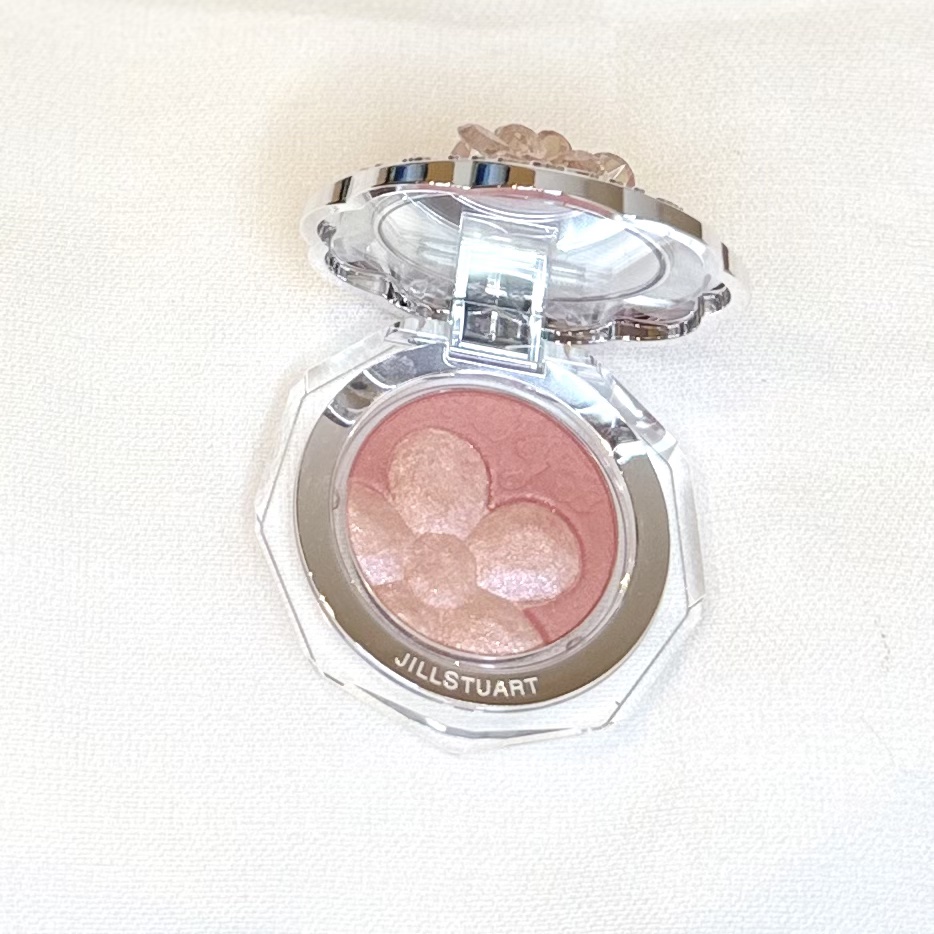 ジルスチュアート クリスタルブルーム ペタルクチュールアイズ デュオ 04 blessed love petals/JILL STUART/アイシャドウパレットを使ったクチコミ（1枚目）