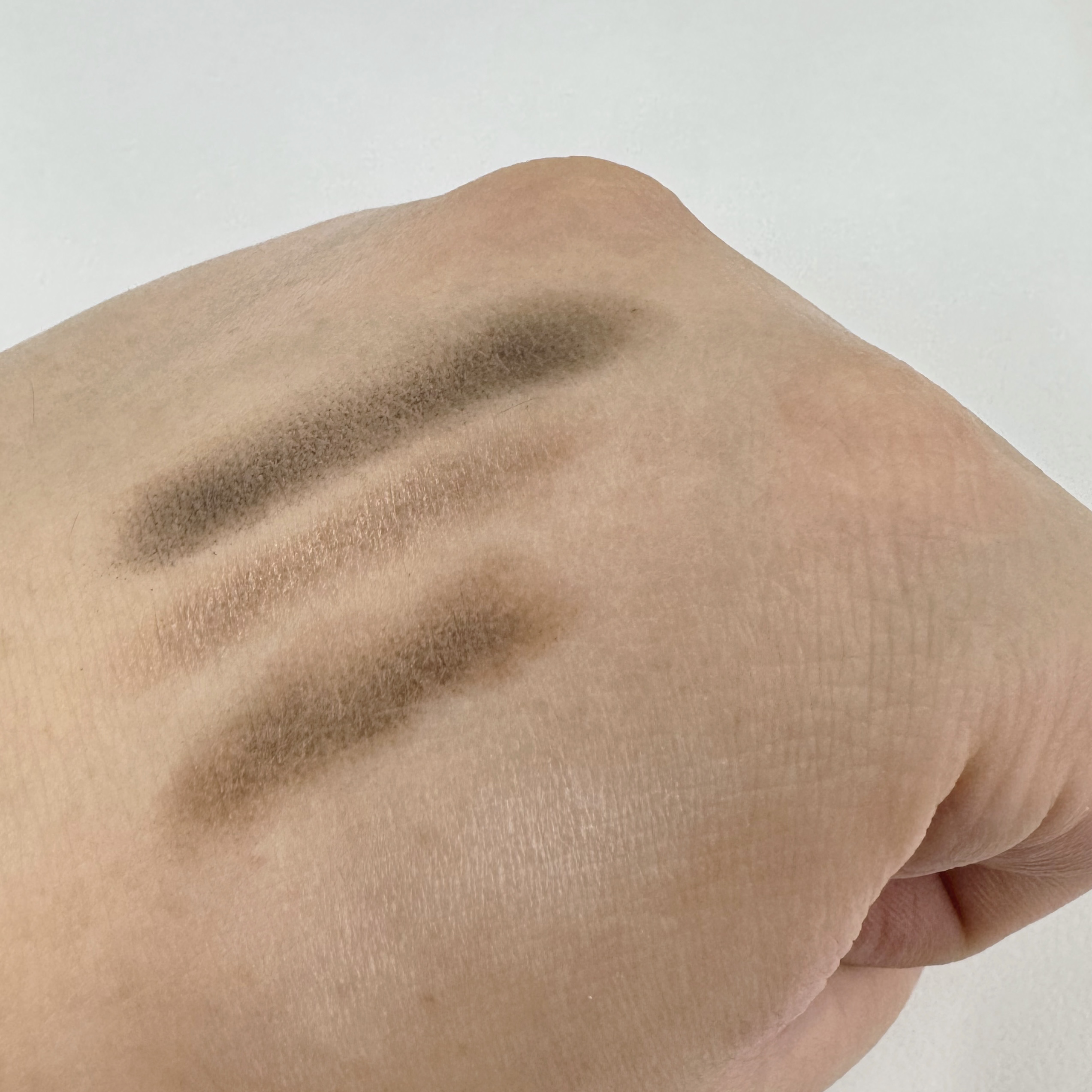 HBL 4Dアイブロウパウダー/HBL BEAUTY/パウダーアイブロウを使ったクチコミ（3枚目）