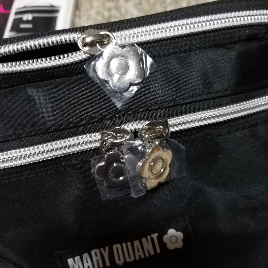 ポーチ/MARY QUANT/化粧ポーチを使ったクチコミ（3枚目）