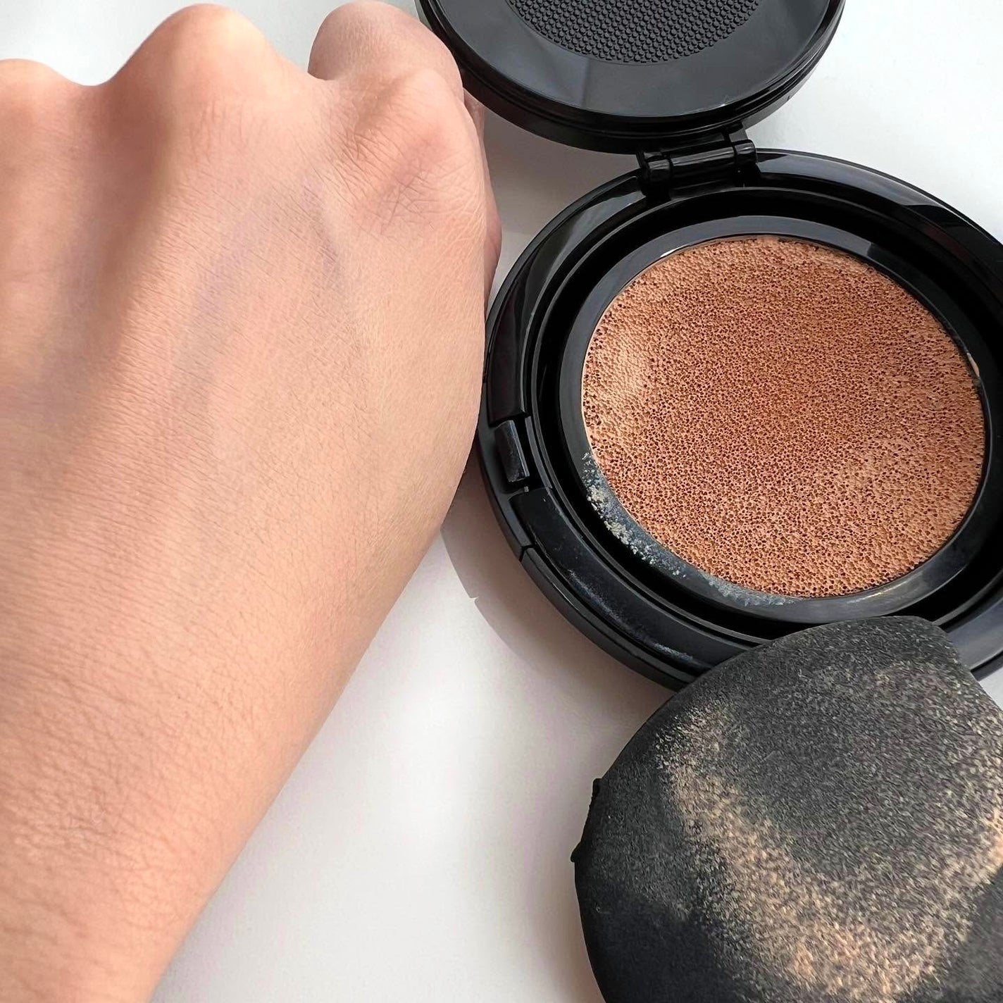 レブロン カラーステイ ロングウェア UV クッション ファンデーション/REVLON/クッションファンデーションを使ったクチコミ(2枚目)