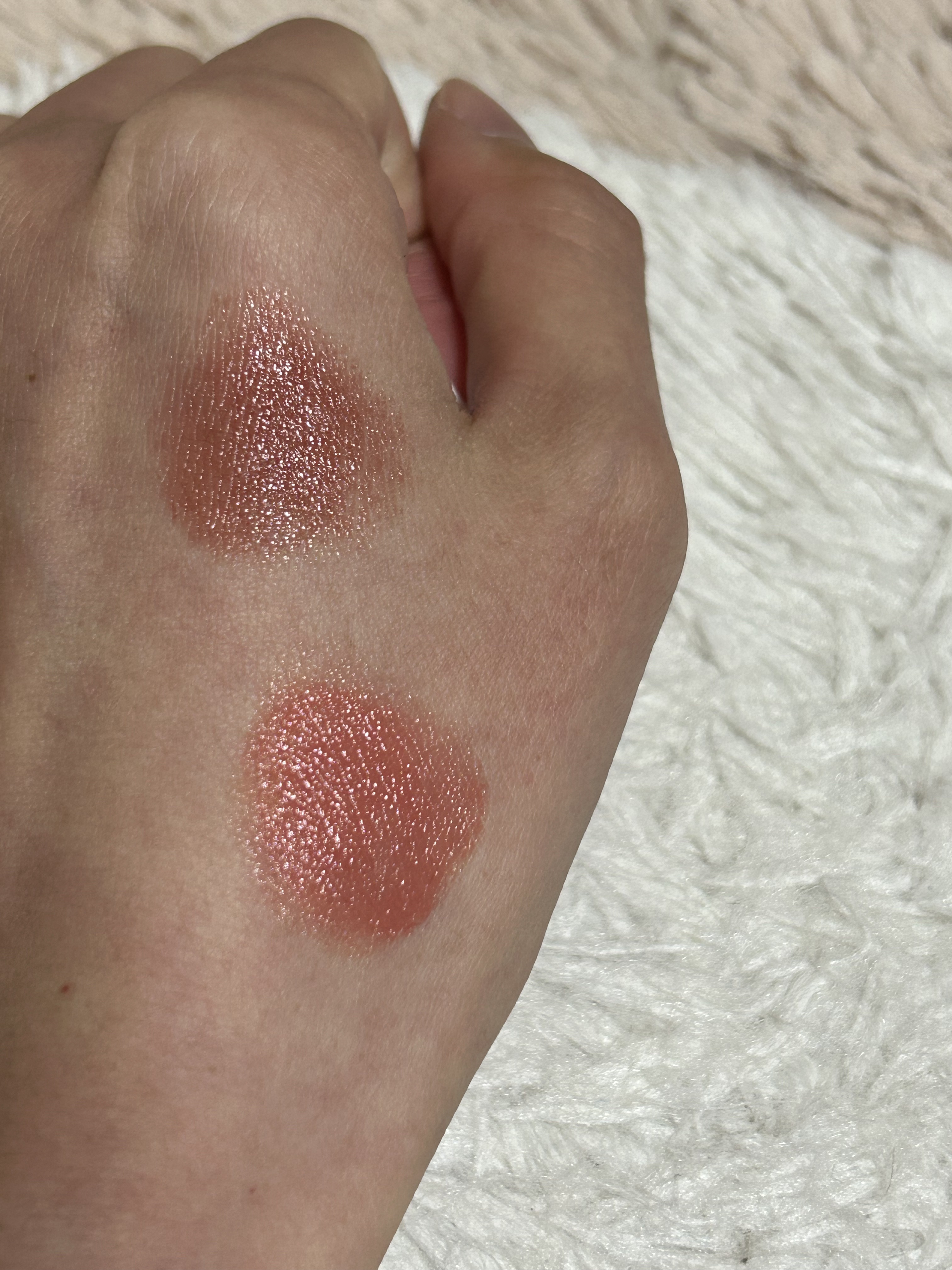 シアーグラスリップスティック 03 キャラメル/hana by hince/口紅を使ったクチコミ（2枚目）