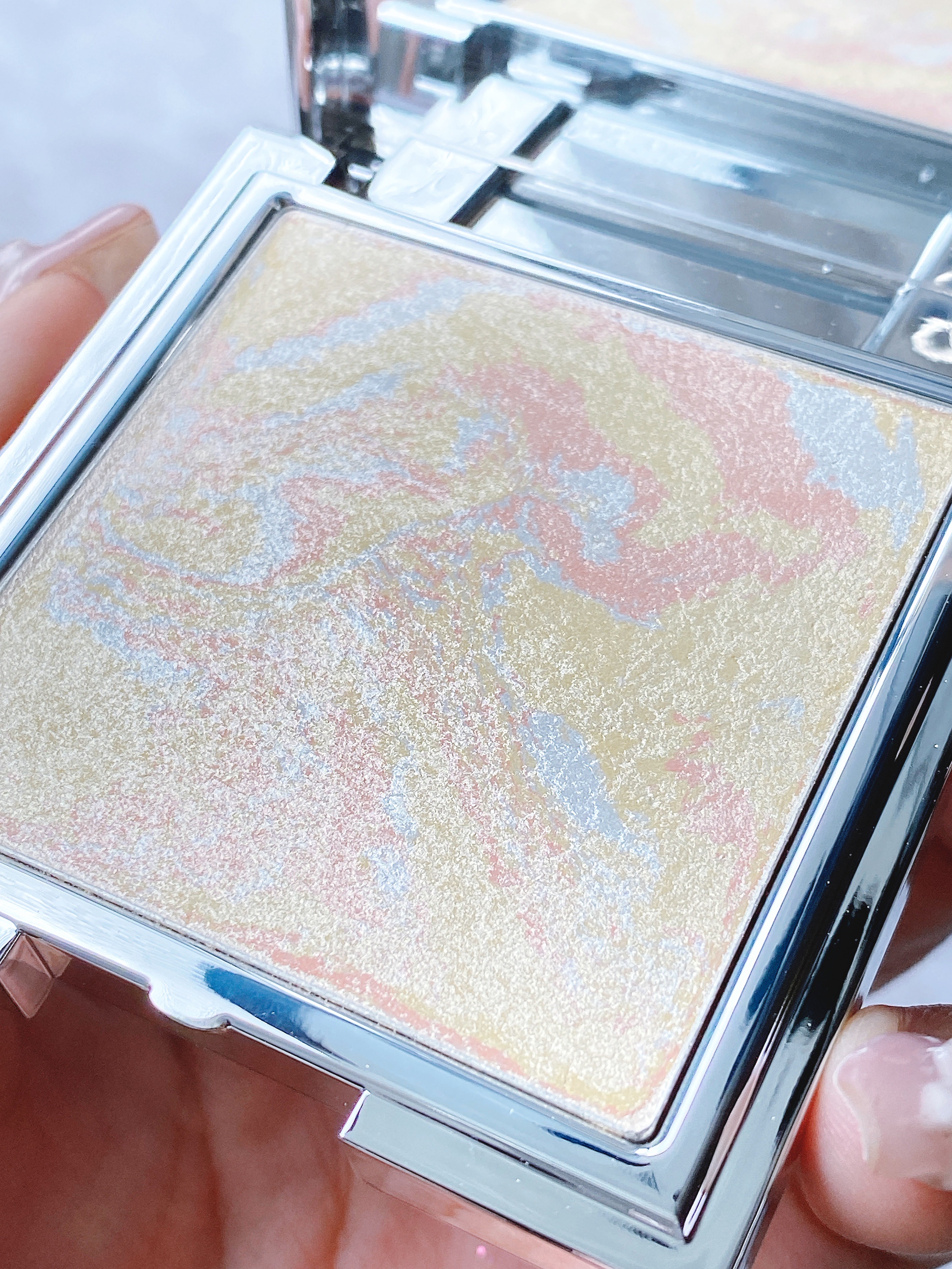 スキンルミナスハイライター/DEAR DAHLIA/パウダーハイライトを使ったクチコミ（3枚目）