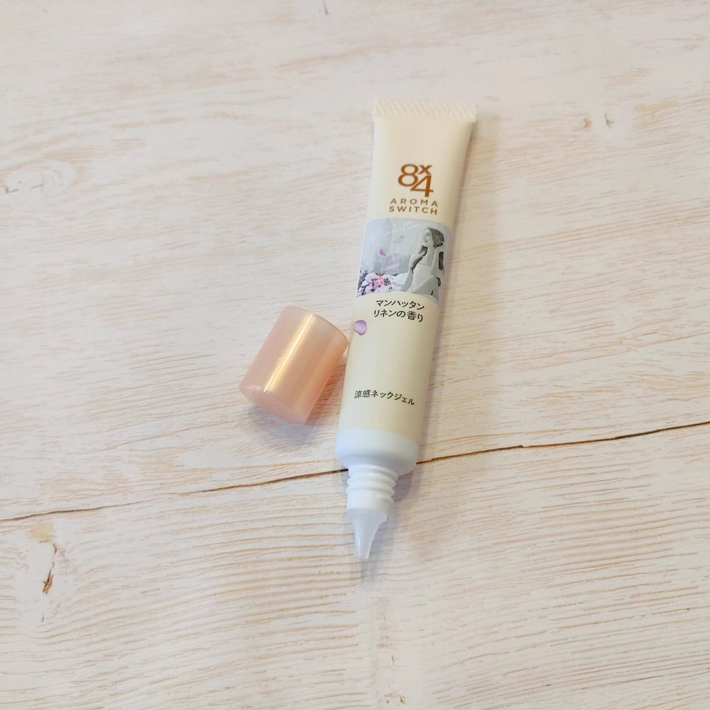 8x4 アロマスイッチ 涼感ネックジェル パリスブーケの香り/8x4/デオドラント・制汗剤を使ったクチコミ(3枚目)