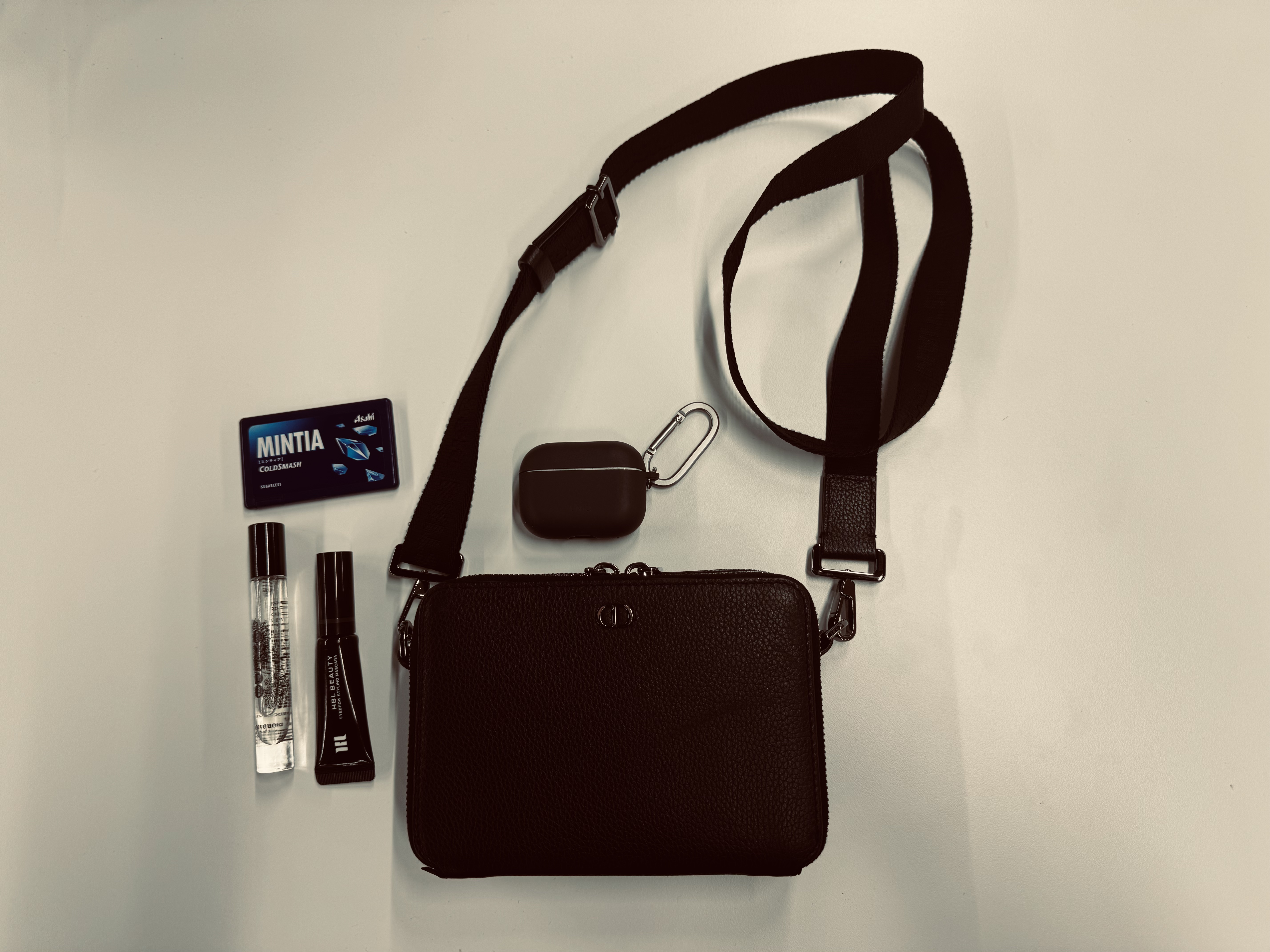 HBL アイブロウ スタイリングマスカラ 02 クリアブラック/HBL BEAUTY/眉マスカラを使ったクチコミ（1枚目）