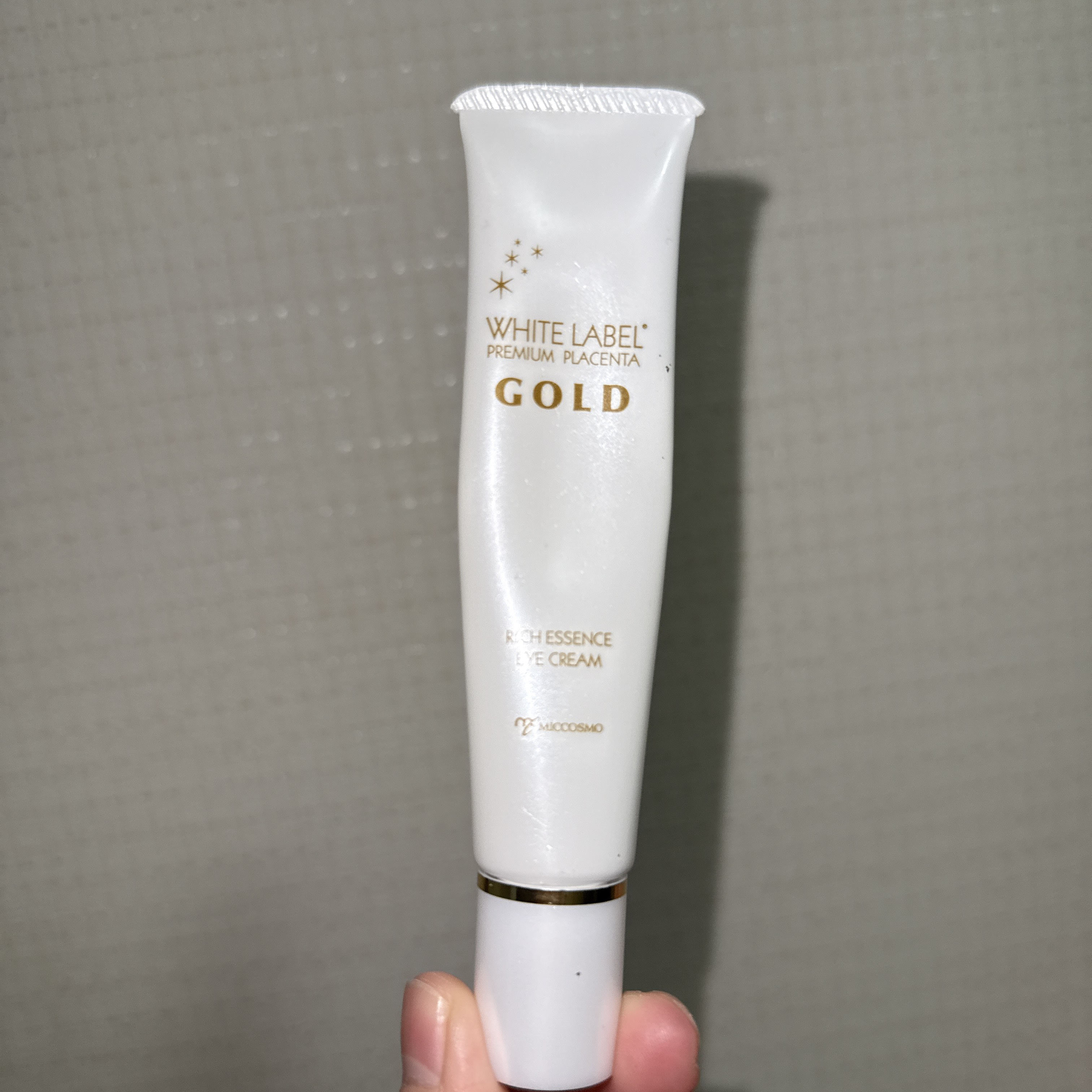 金のプラセンタもっちり白肌濃クマトリーナ/ホワイトラベル/アイケア・アイクリームを使ったクチコミ（2枚目）