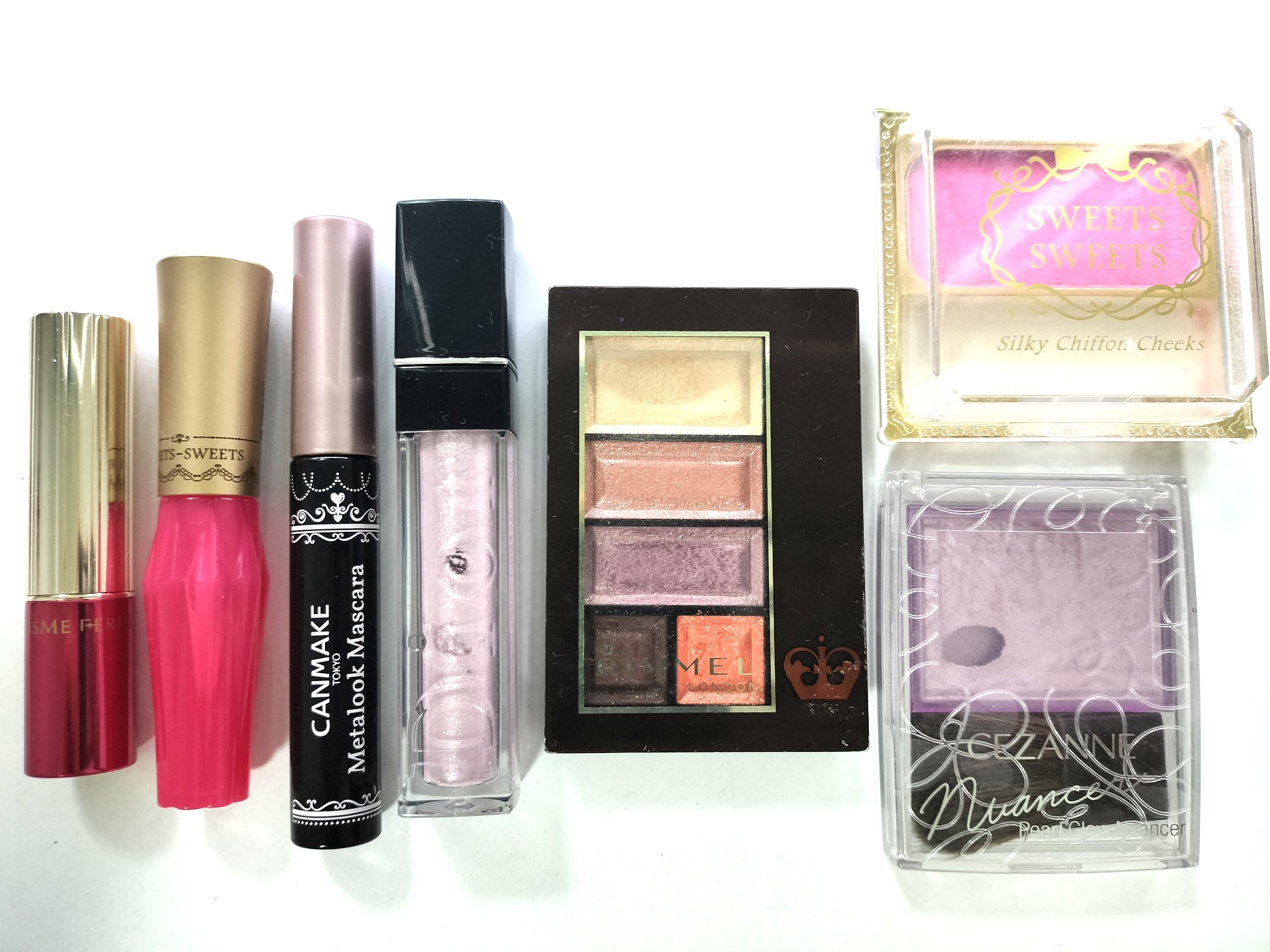 シルキーシフォンチーク 01クランベリーシフォン/スウィーツ スウィーツ/パウダーチークを使ったクチコミ（1枚目）