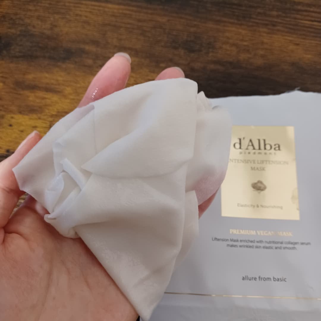 ホワイトトリュフナリシングトリートメントマスク/ダルバ/シートマスク・パックを使ったクチコミ(4枚目)