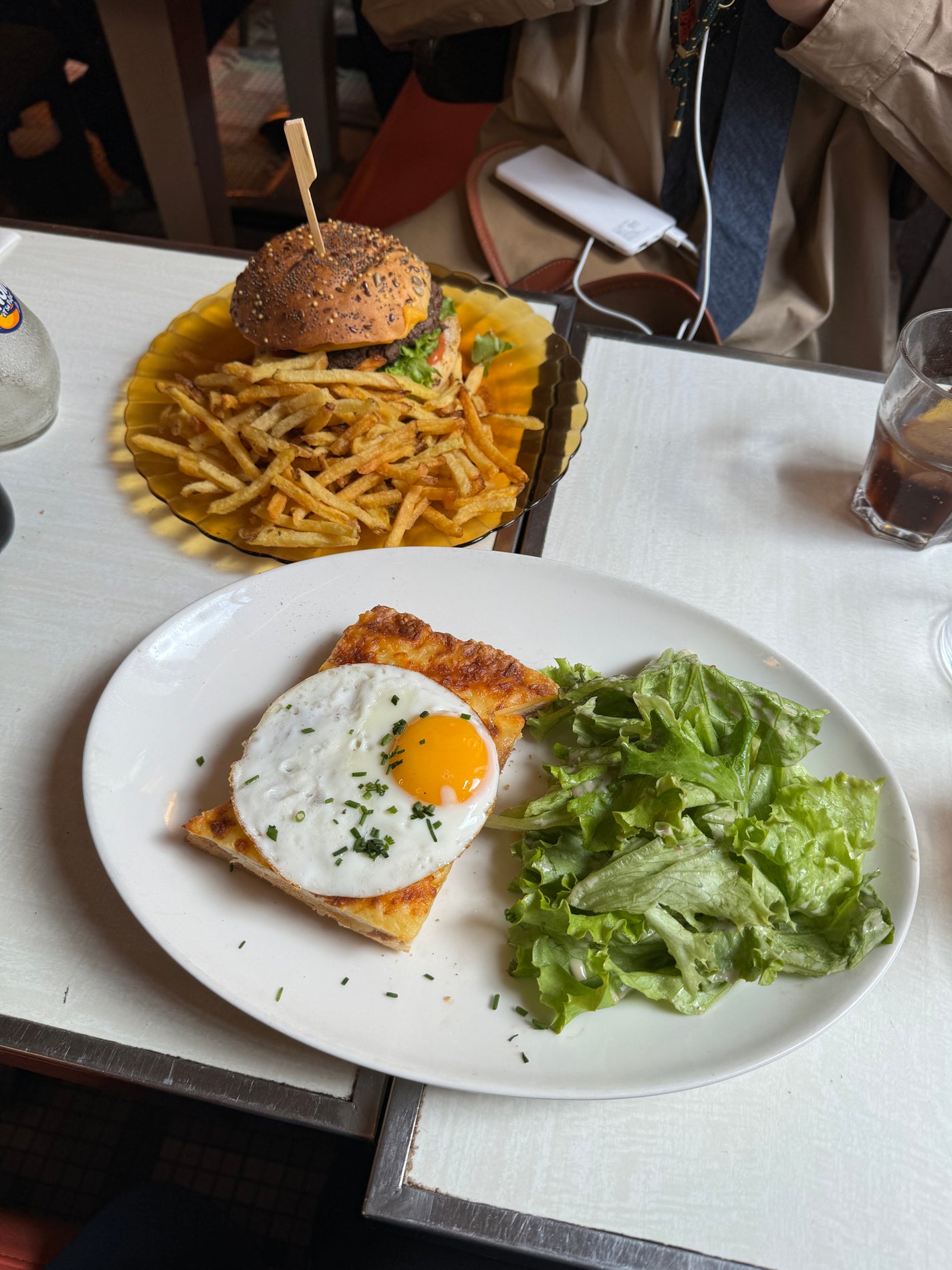 honoka on LIPS 「美容やコスメも好きなのですが、ファッションやコーデを組むのも好..」(3枚目)