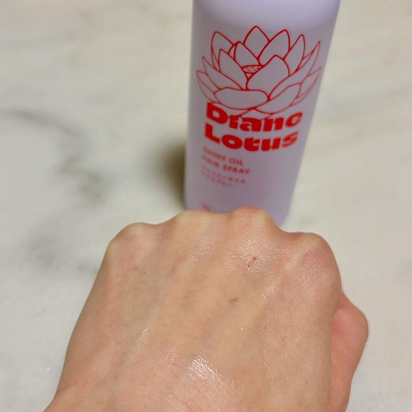 ロータス シャイニーオイル ヘアスプレー フィグ&ローズの香り/ダイアン/ヘアスプレーを使ったクチコミ(2枚目)