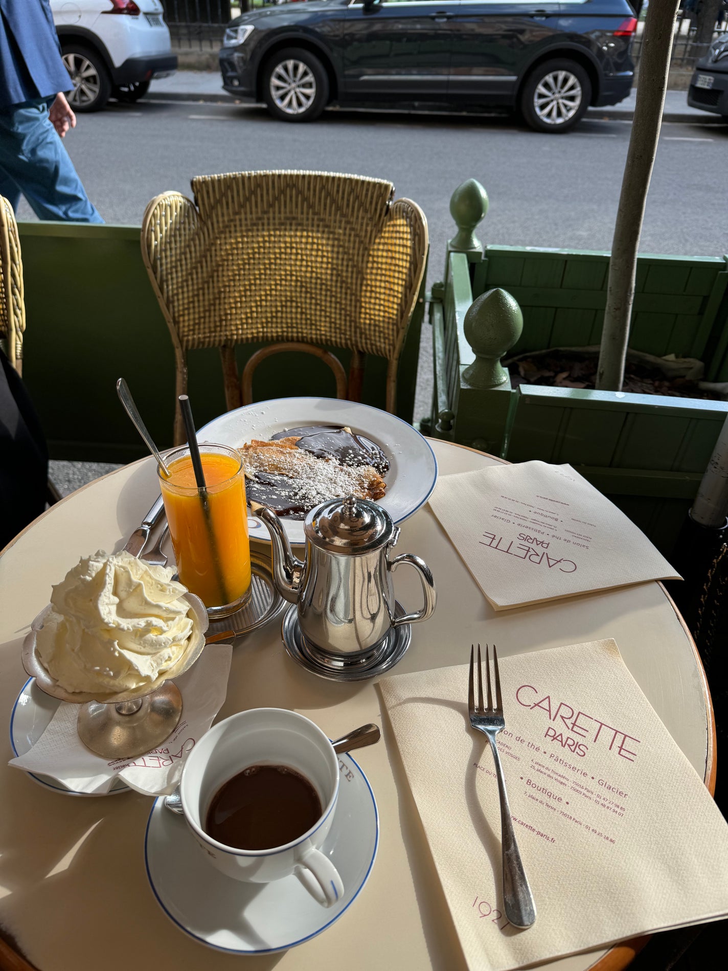 honoka on LIPS 「美容やコスメも好きなのですが、ファッションやコーデを組むのも好..」(9枚目)