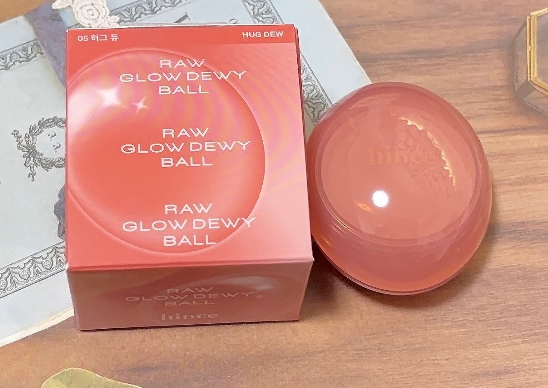 ロウグロウデューイーボール/hince/リップバームを使ったクチコミ(2枚目)