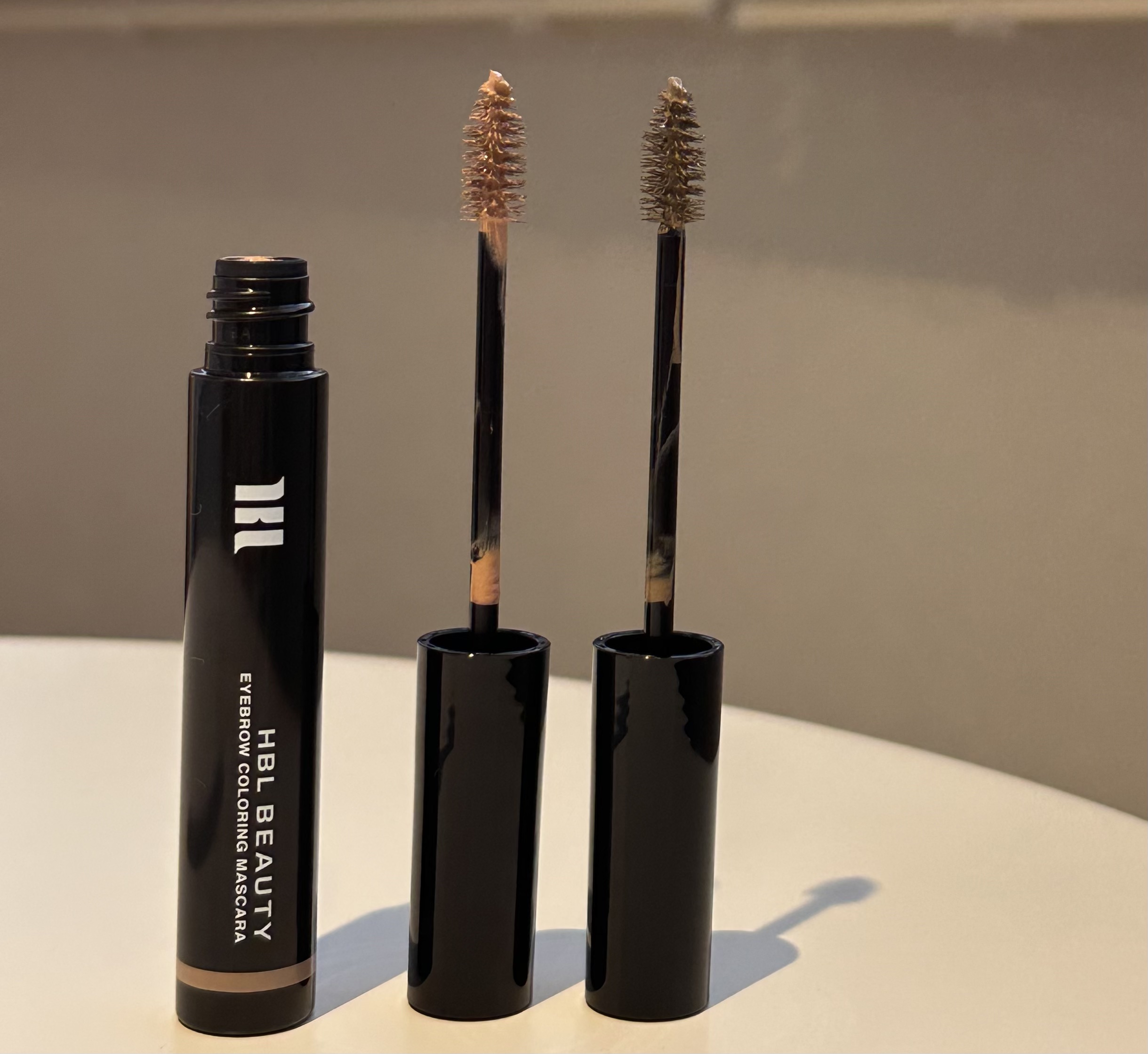 HBL アイブロウ カラーリングマスカラ 01 モザイク/HBL BEAUTY/眉マスカラを使ったクチコミ（1枚目）