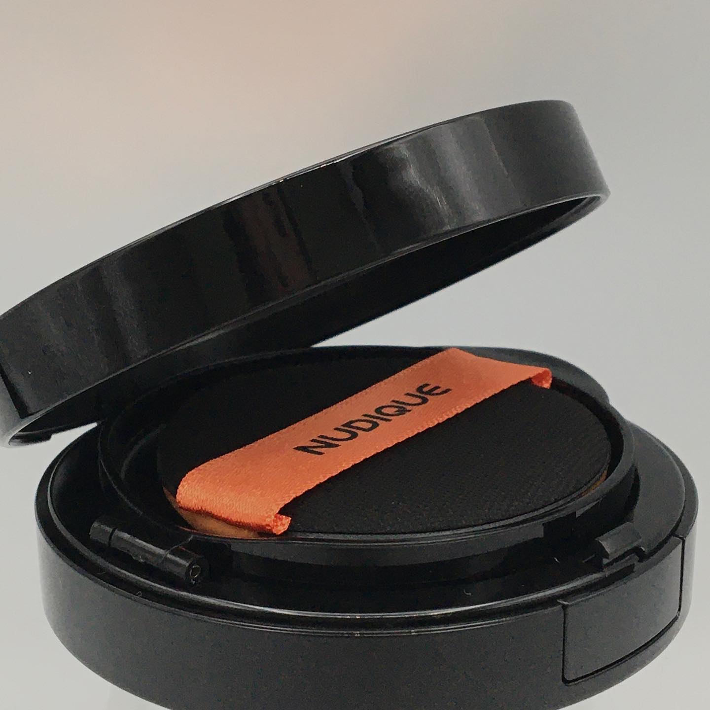 グロウクッションファンデーション/NUDIQUE/クッションファンデーションを使ったクチコミ（2枚目）