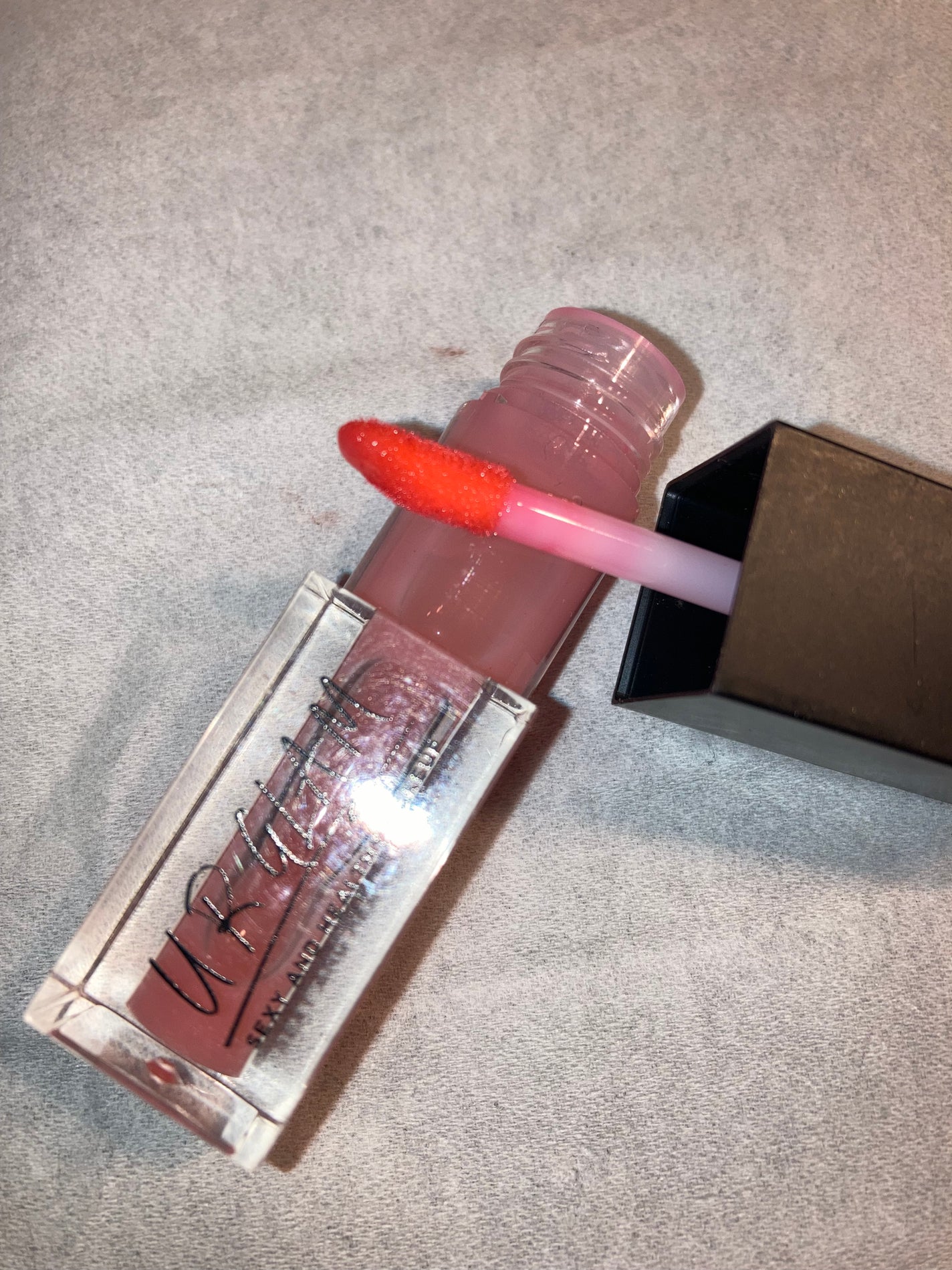 UR GLAM LIP OIL/U R GLAM/リップグロスを使ったクチコミ(1枚目)