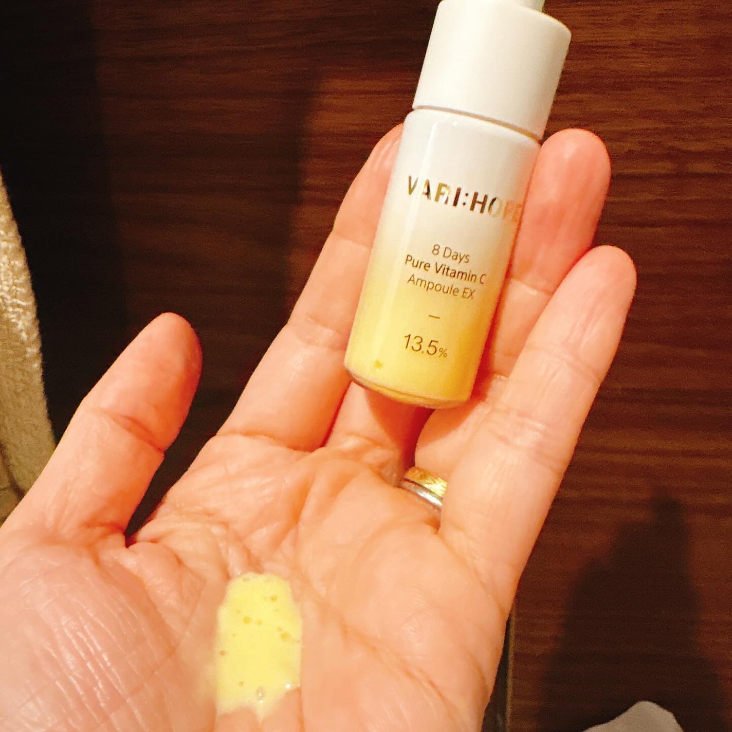8デイズピュアビタミンCアンプル/VARI:HOPE/美容液を使ったクチコミ(4枚目)