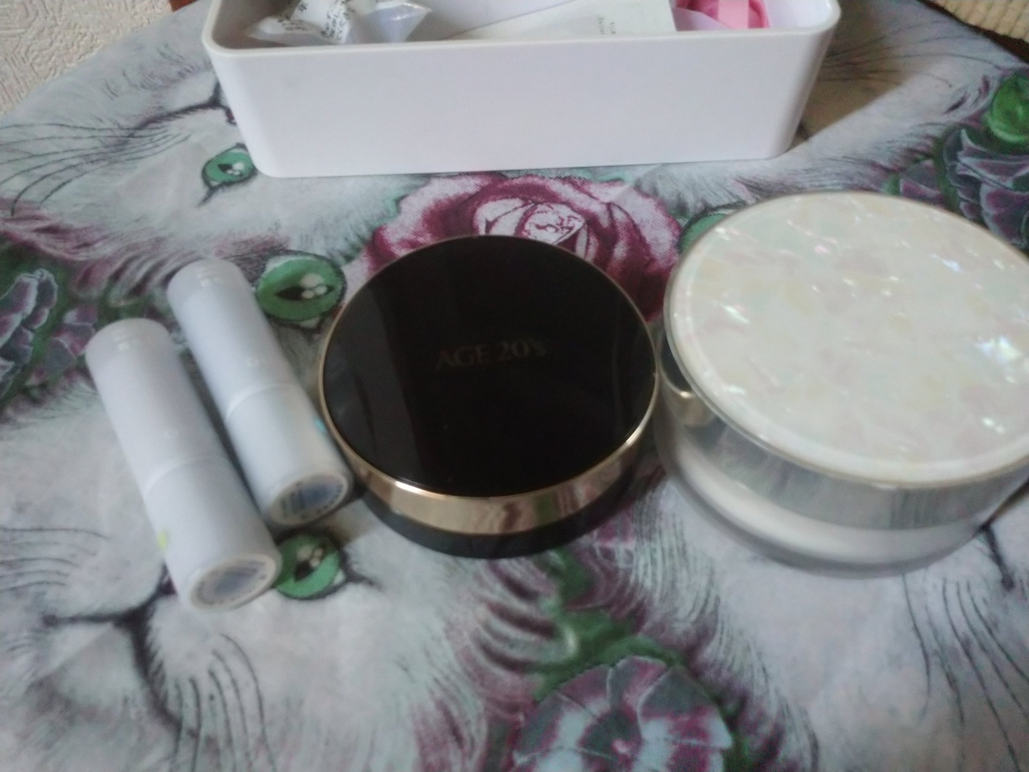 coco vemus minimulti eye color palette/DIKALU/アイシャドウパレットを使ったクチコミ（1枚目）