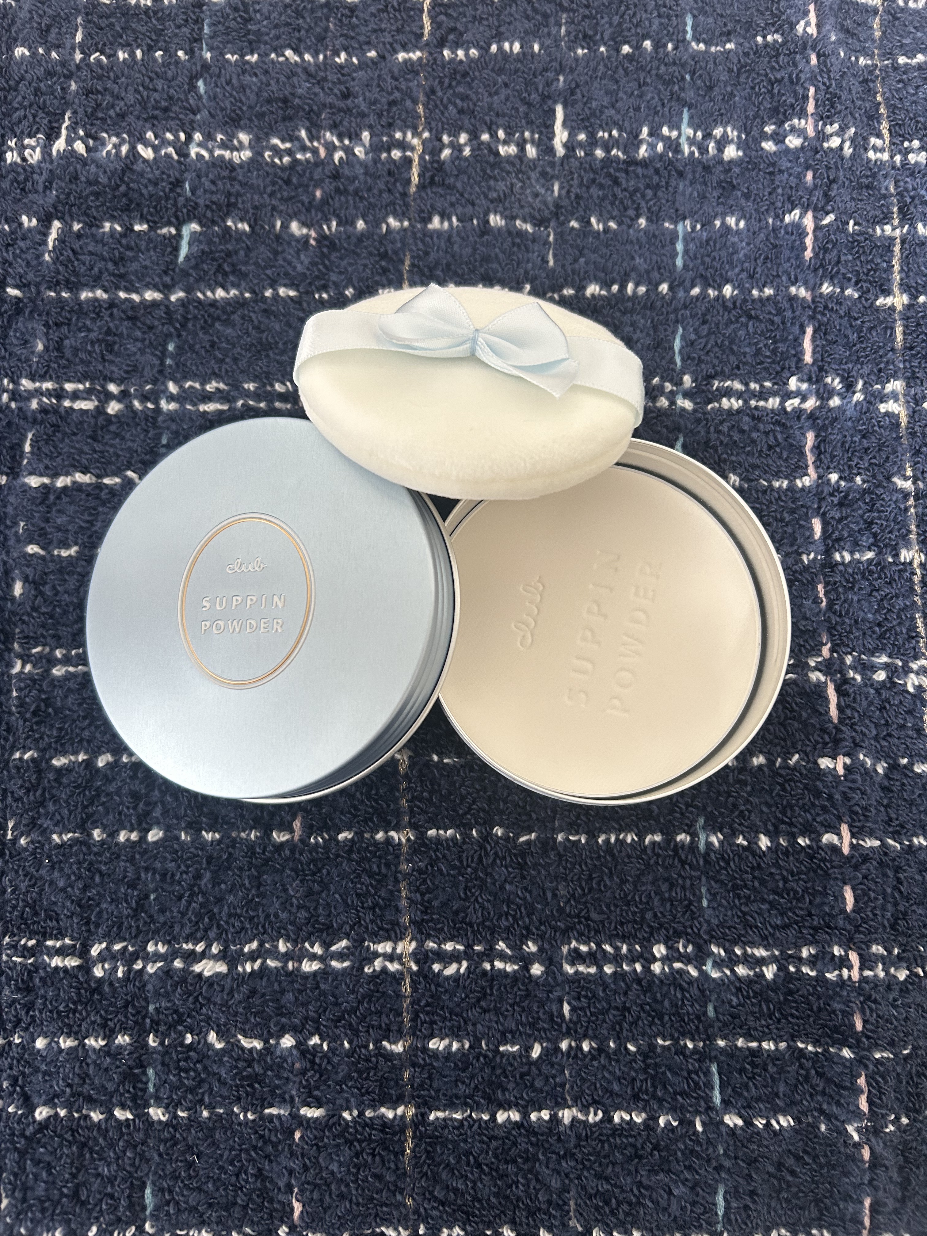 すっぴん ホワイトニングパウダーA 26g/クラブ/プレストパウダーを使ったクチコミ（3枚目）