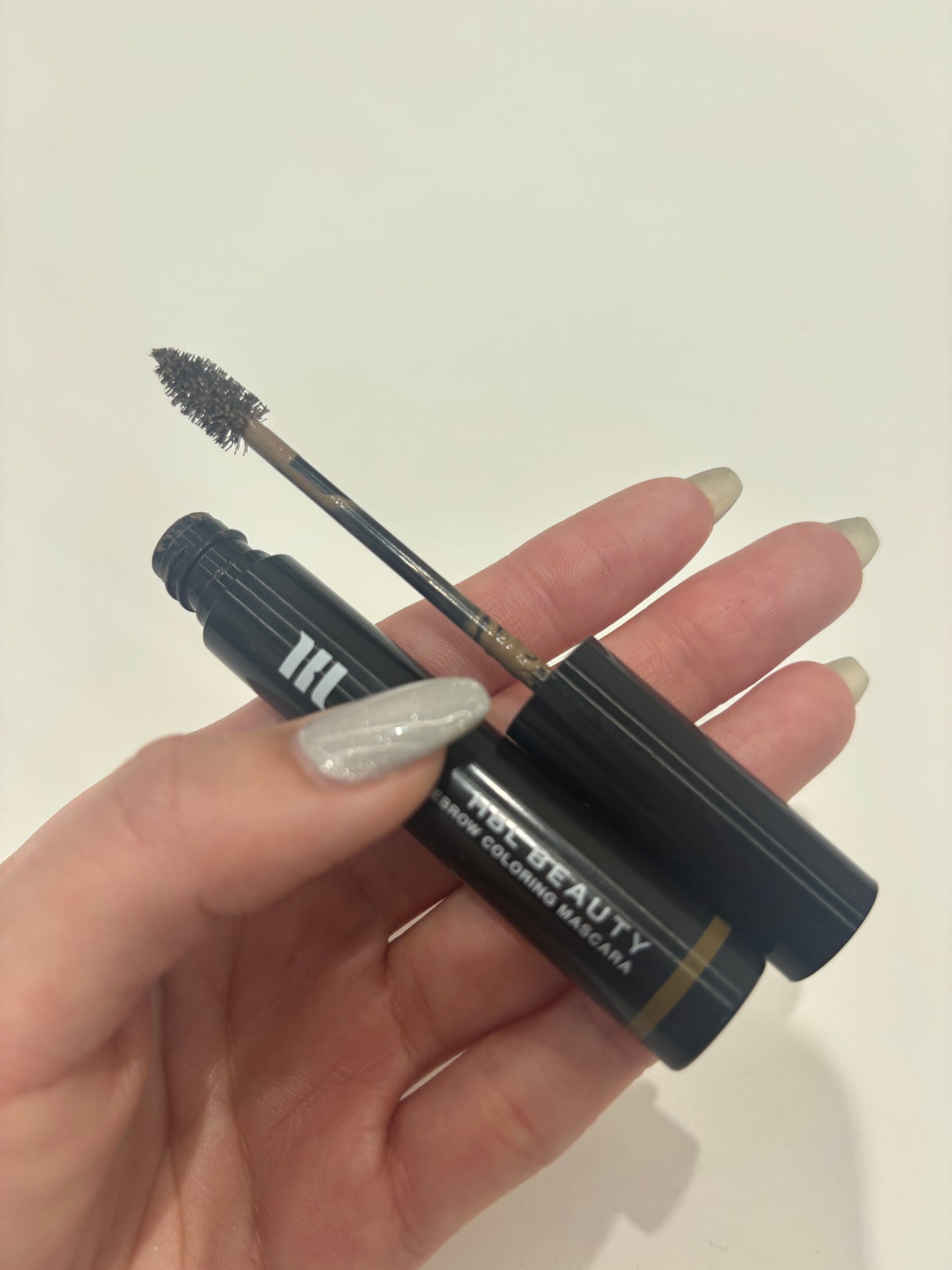 HBL アイブロウ カラーリングマスカラ/HBL BEAUTY/眉マスカラを使ったクチコミ(2枚目)