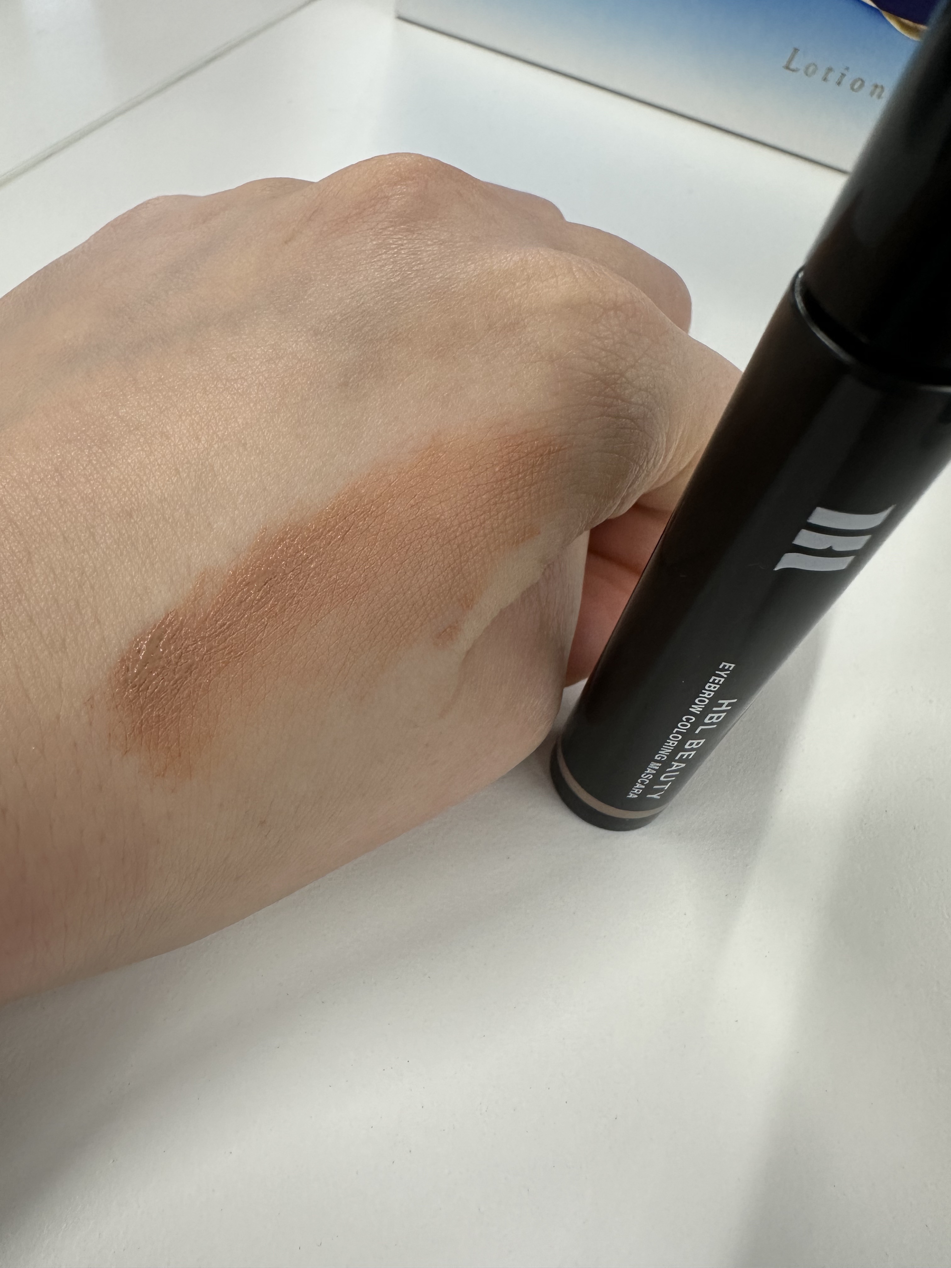 HBL アイブロウ カラーリングマスカラ/HBL BEAUTY/眉マスカラを使ったクチコミ（1枚目）