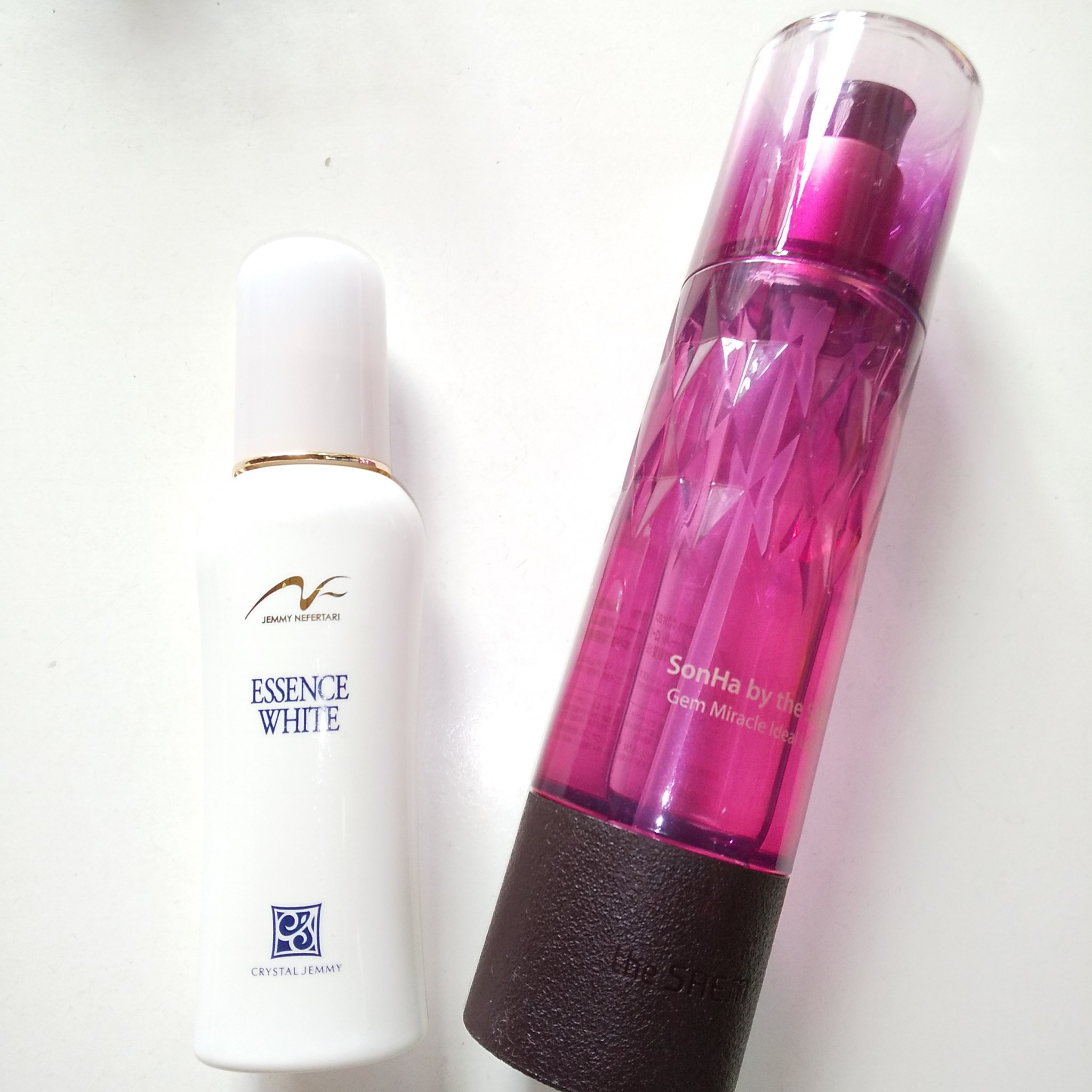 エッセンスホワイト/クリスタルジェミー/美容液を使ったクチコミ（1枚目）