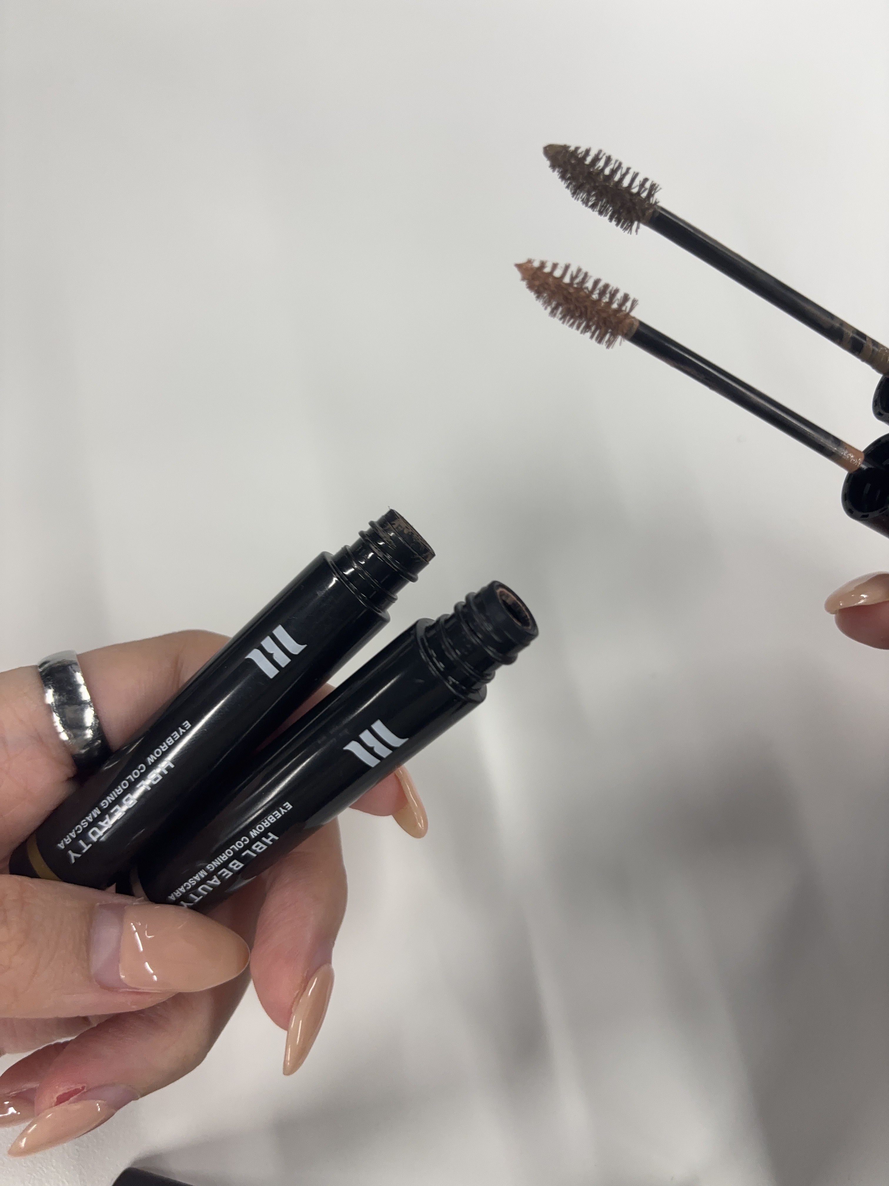 HBL アイブロウ カラーリングマスカラ/HBL BEAUTY/眉マスカラを使ったクチコミ（1枚目）