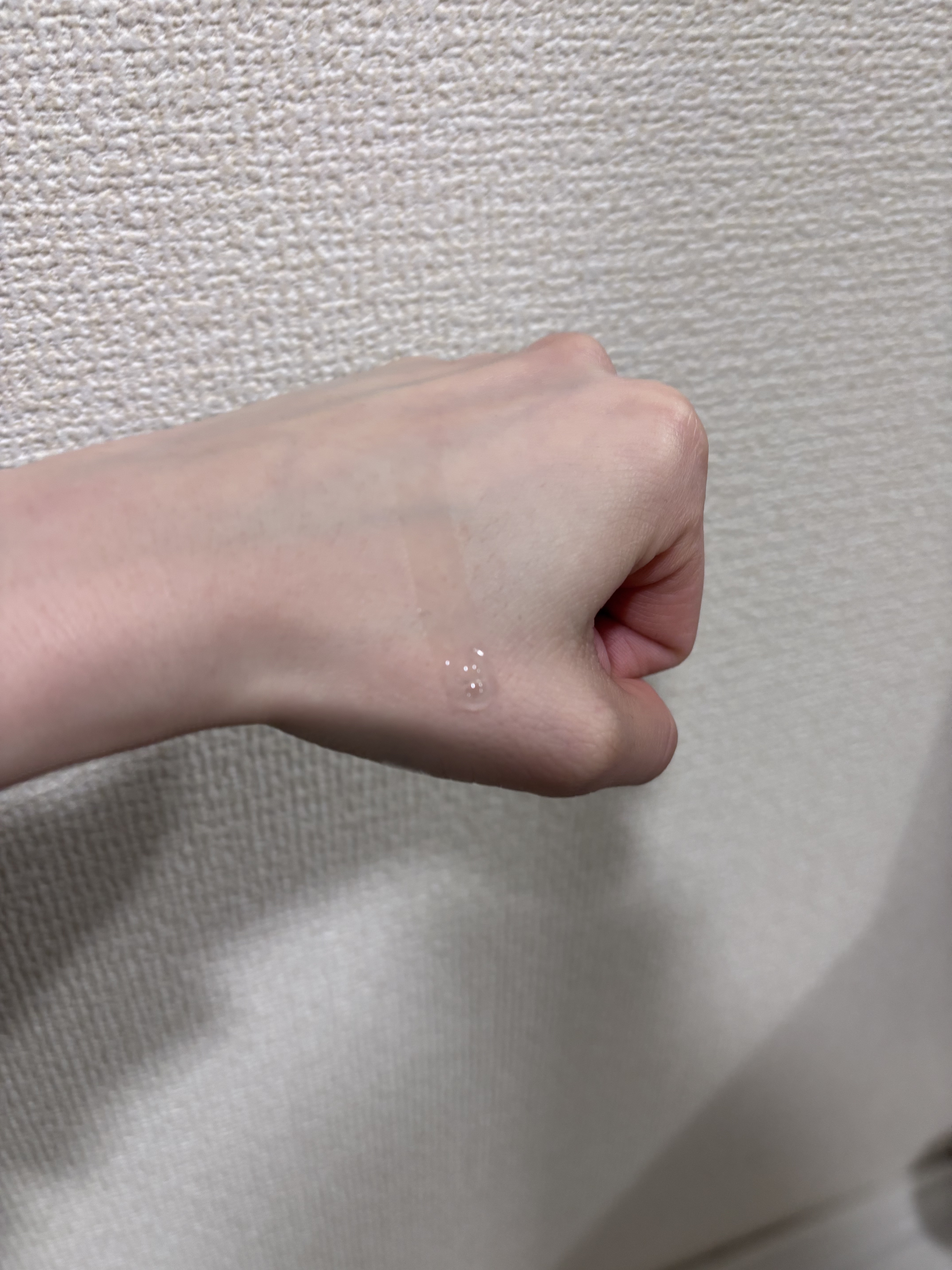 エッセンシャル プレミアム ウォータートリートメント ナチュラルモイスト/エッセンシャル/アウトバストリートメントを使ったクチコミ（3枚目）