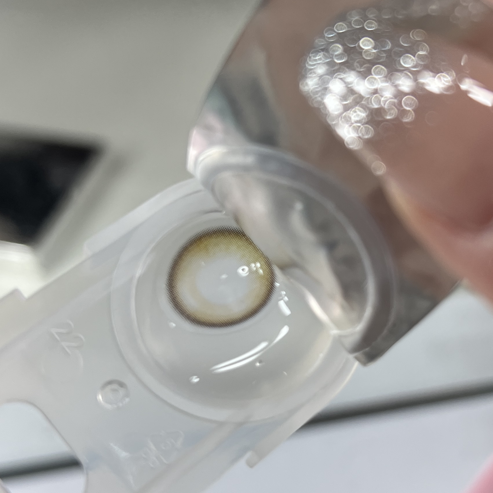 Glowy Golden Olive/OLENS/ワンデー（１DAY）カラコンを使ったクチコミ（3枚目）