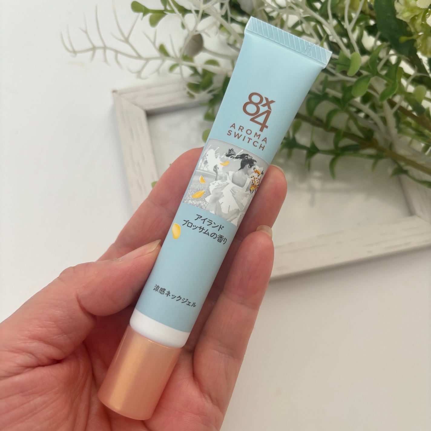 8x4 アロマスイッチ 涼感ネックジェル アイランドブロッサムの香り/8x4/デオドラント・制汗剤を使ったクチコミ(1枚目)