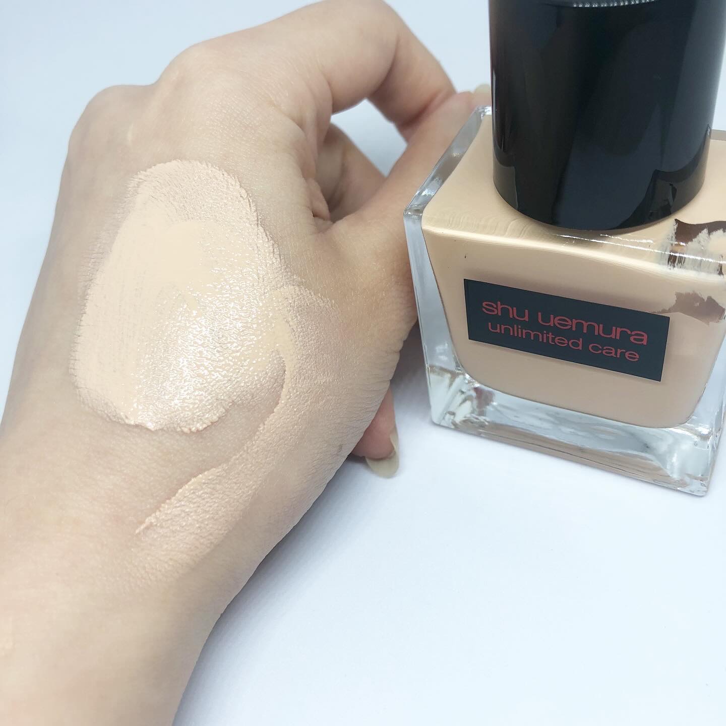 アンリミテッド ケア ツヤ セラム ファンデーション/shu uemura/リキッドファンデーションを使ったクチコミ（3枚目）