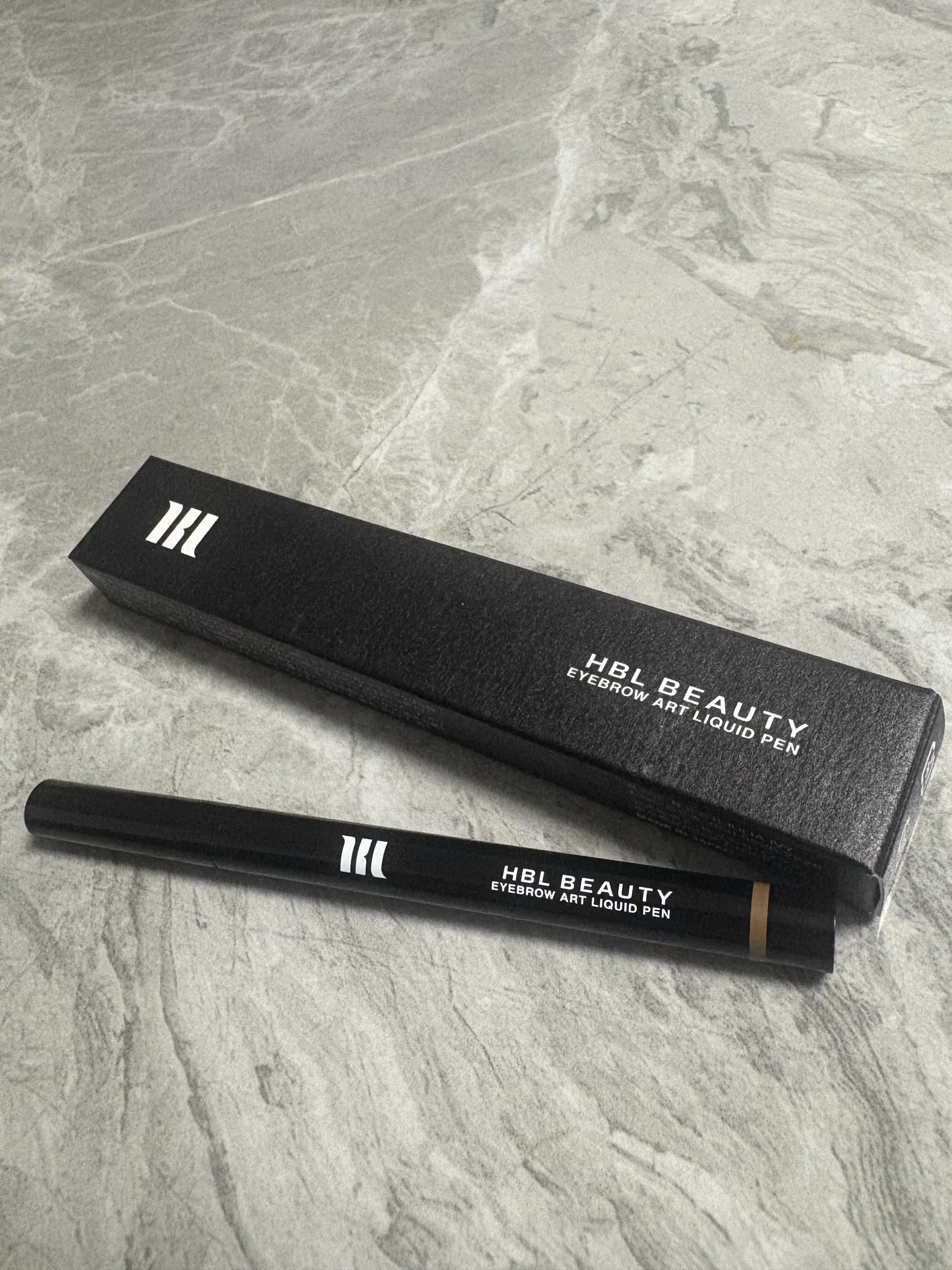 HBL アイブロウ アートリキッドペン 01 ライトブラウン/HBL BEAUTY/リキッドアイブロウを使ったクチコミ（1枚目）