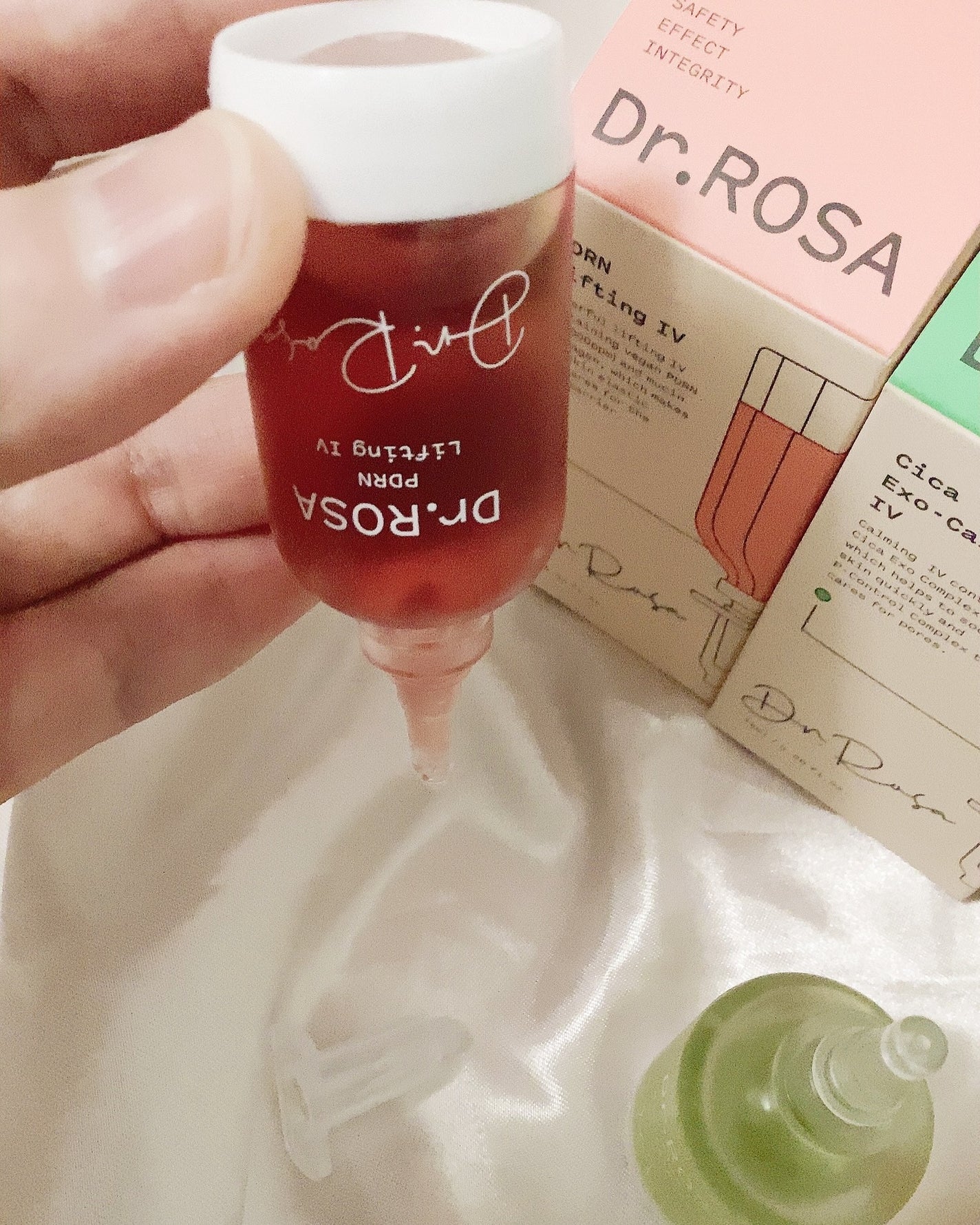 Dr.ROSA IV アンプル3種セット/Dr.ROSA/スキンケアキットを使ったクチコミ(4枚目)