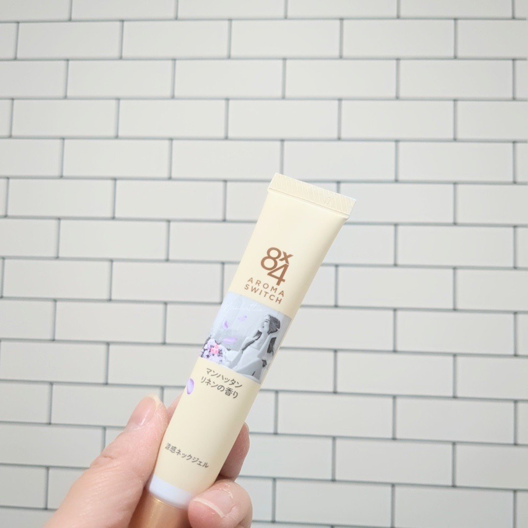 8x4 アロマスイッチ 涼感ネックジェル マンハッタンリネンの香り/８ｘ４/デオドラント・制汗剤を使ったクチコミ（1枚目）