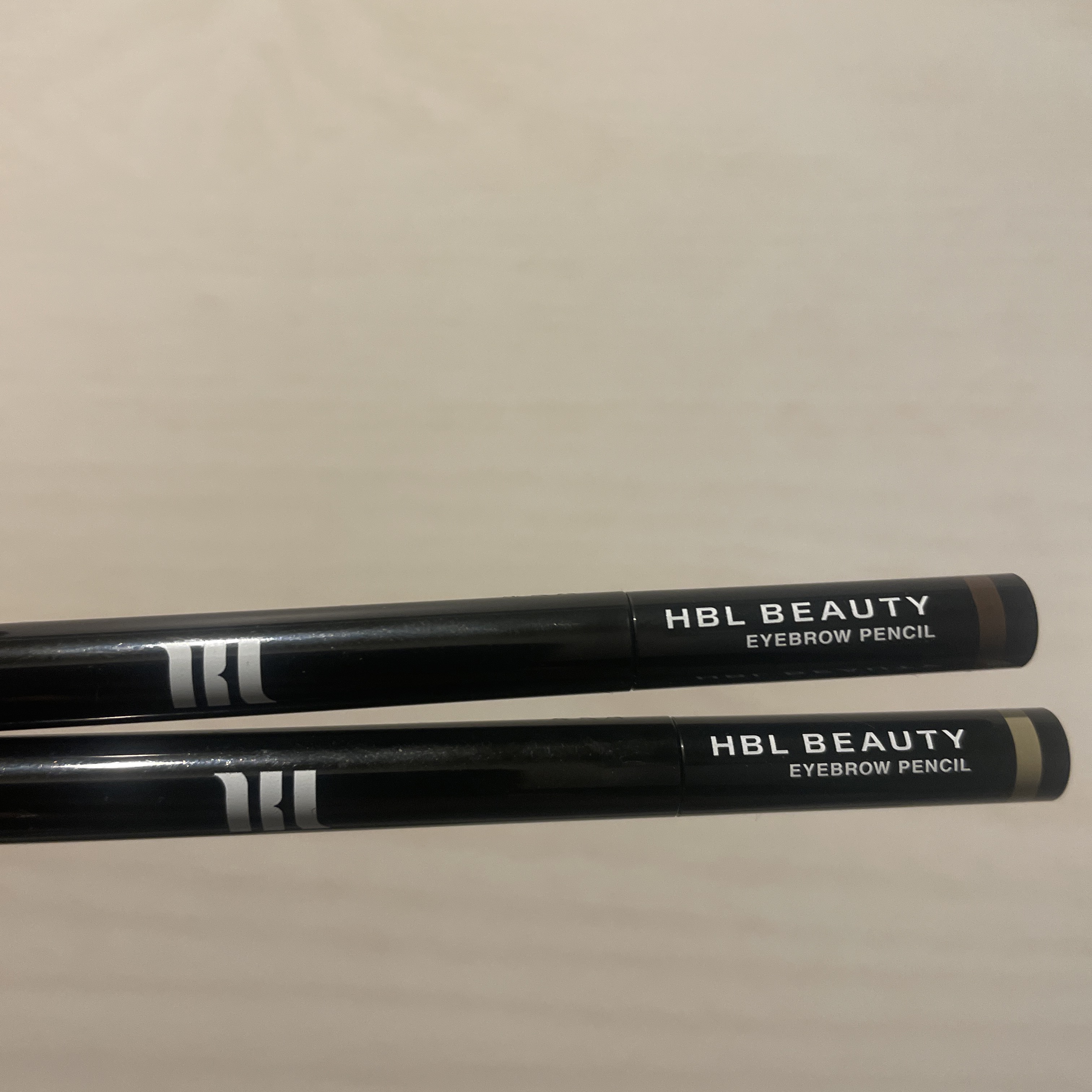 HBL アイブロウ アートリキッドペン 01 ライトブラウン/HBL BEAUTY/リキッドアイブロウを使ったクチコミ（1枚目）