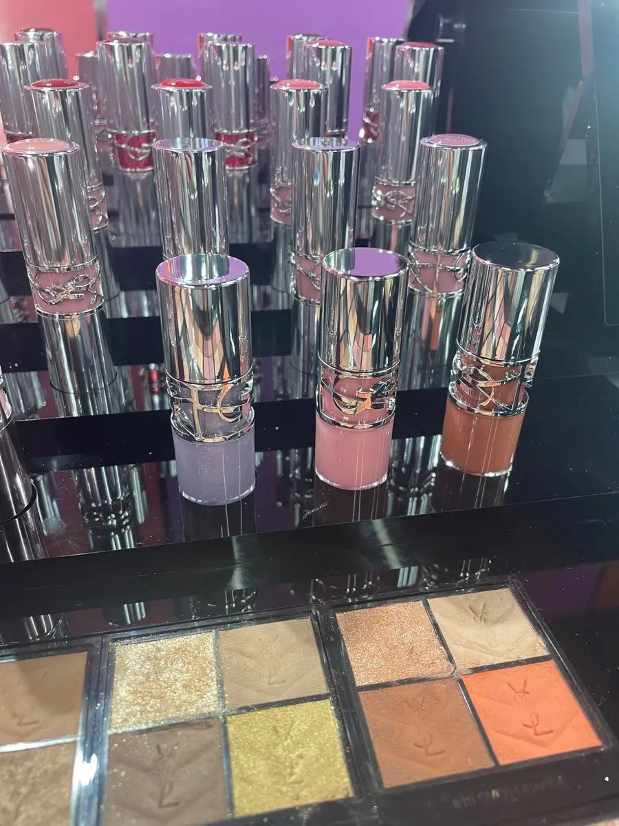 YSL ラブシャイン オイル グロス/YVES SAINT LAURENT BEAUTE/リップグロスを使ったクチコミ（2枚目）