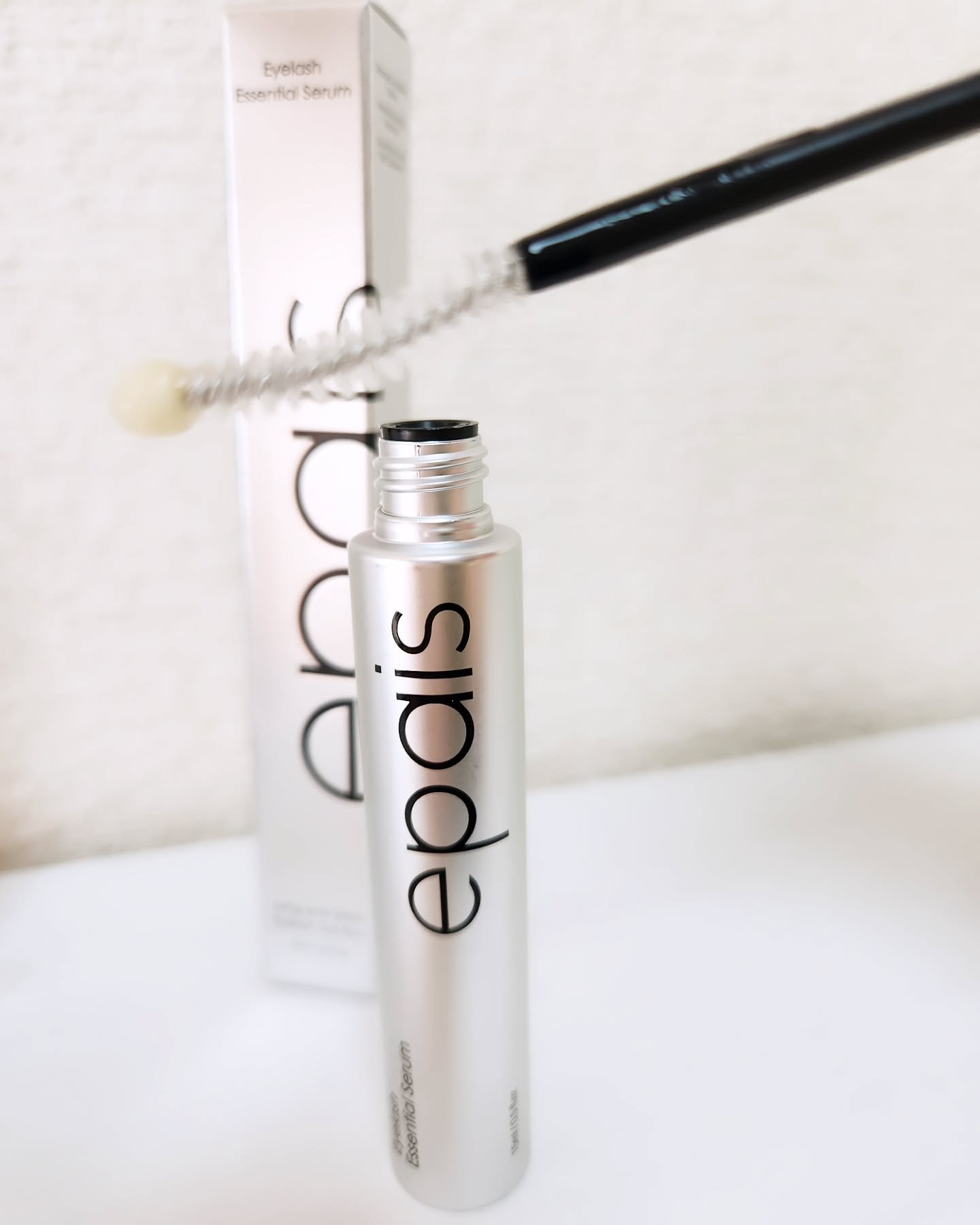 アイラッシュエッセンシャルセラム/epais/まつげ美容液を使ったクチコミ（2枚目）