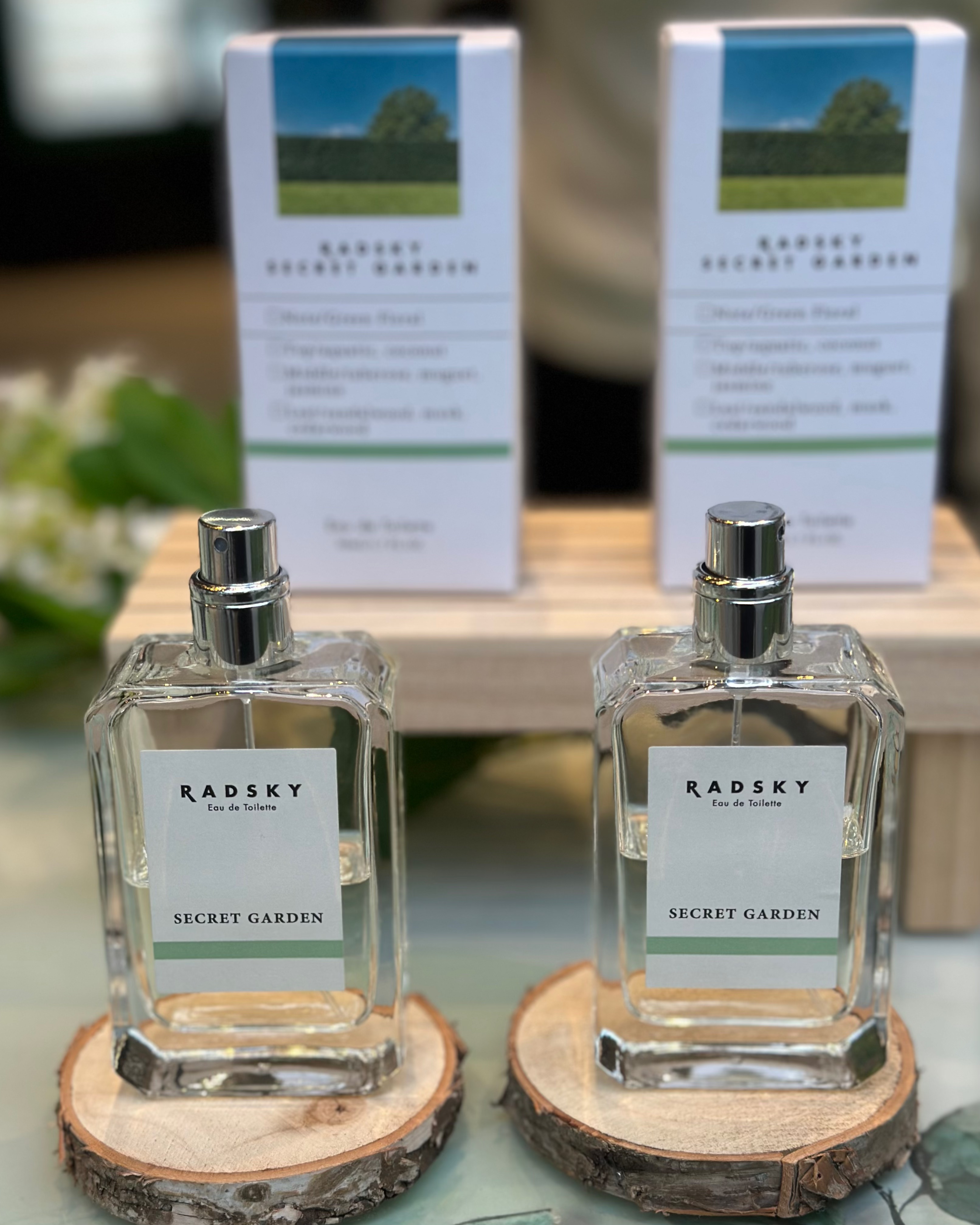 ラッドスカイ シークレットガーデン オードトワレ/ラッドスカイ/香水(その他)を使ったクチコミ（2枚目）