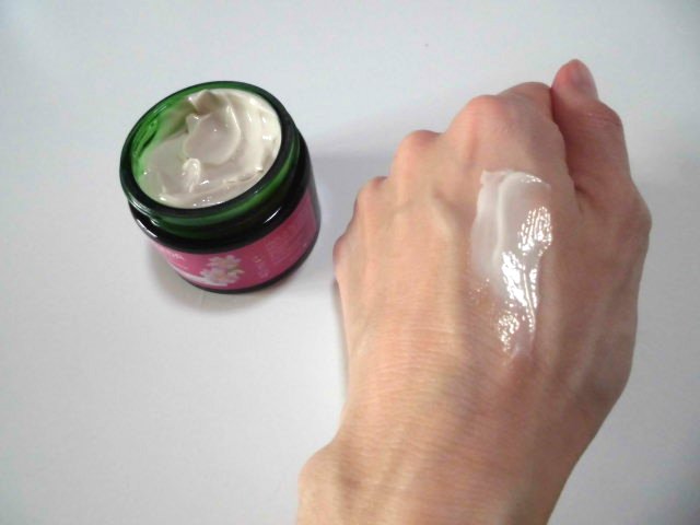 ワイルドローズ スムージングナイトクリーム/WELEDA/フェイスクリームを使ったクチコミ（3枚目）